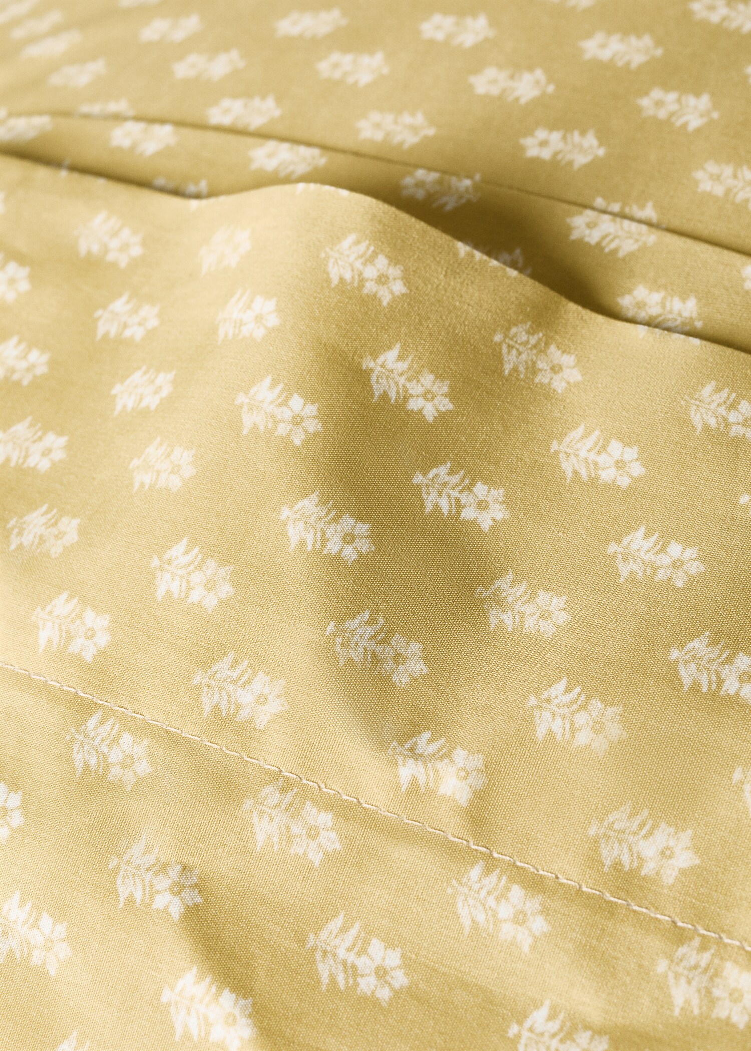 Cotton percale children's pillowcase with small flower 45x110 cm - Details of the article 2