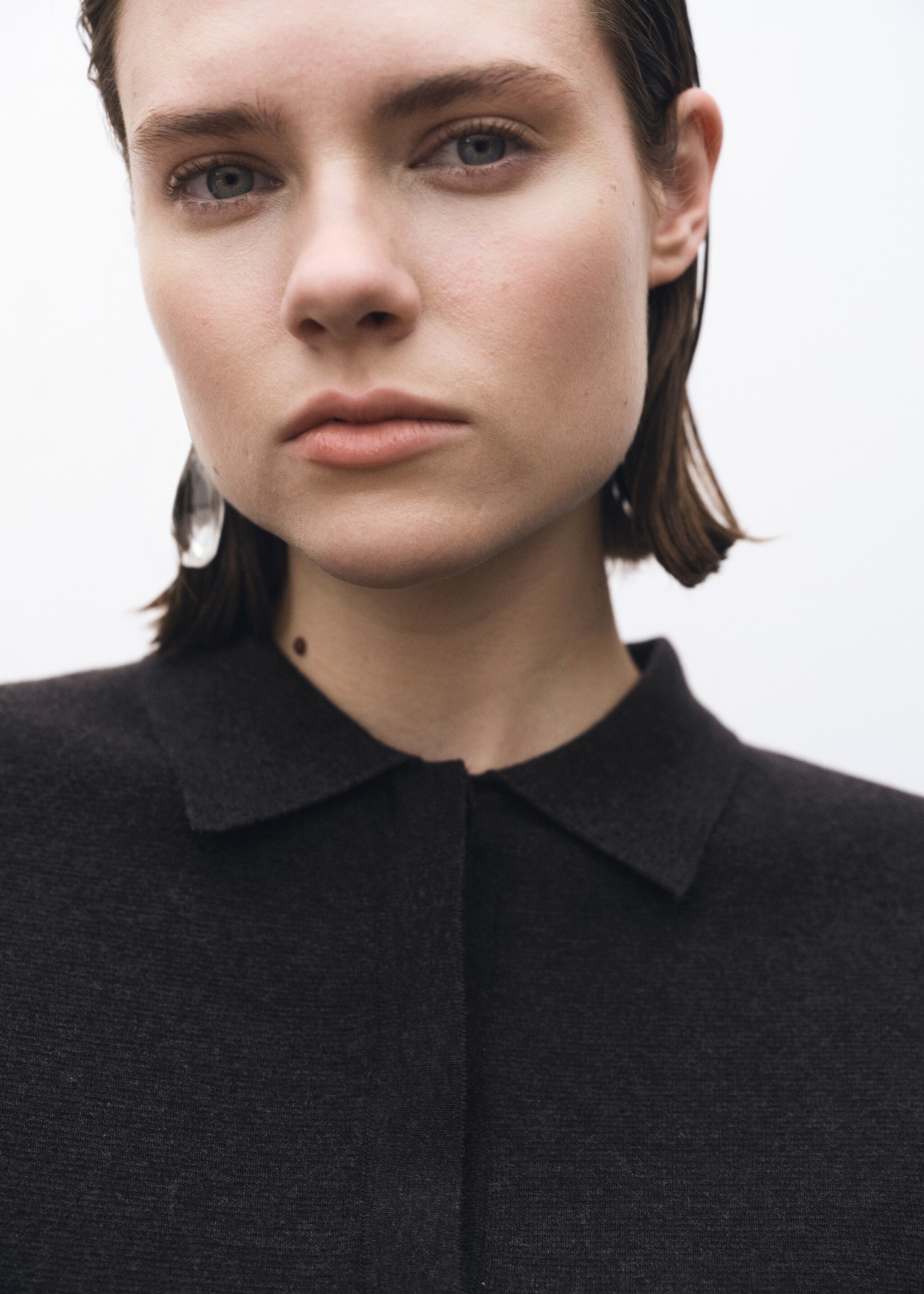 Wool-blend polo-neck sweater - Details of the article 1, Charcoal. Ref: 87084087-00.