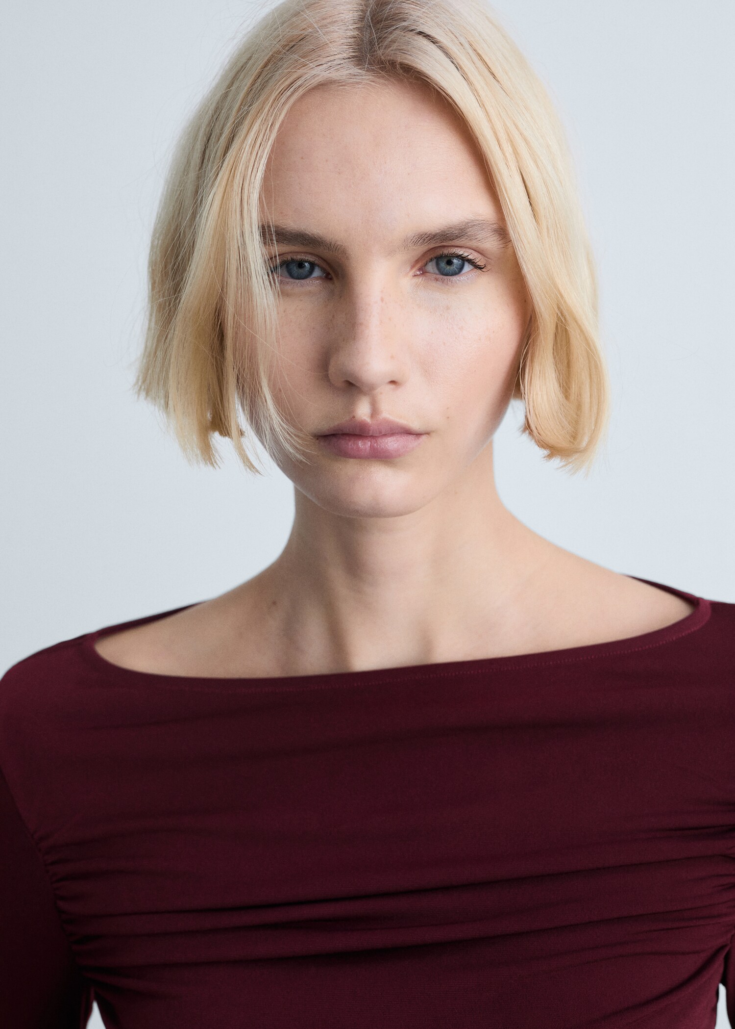 Draped fitted t-shirt - Details of the article 1