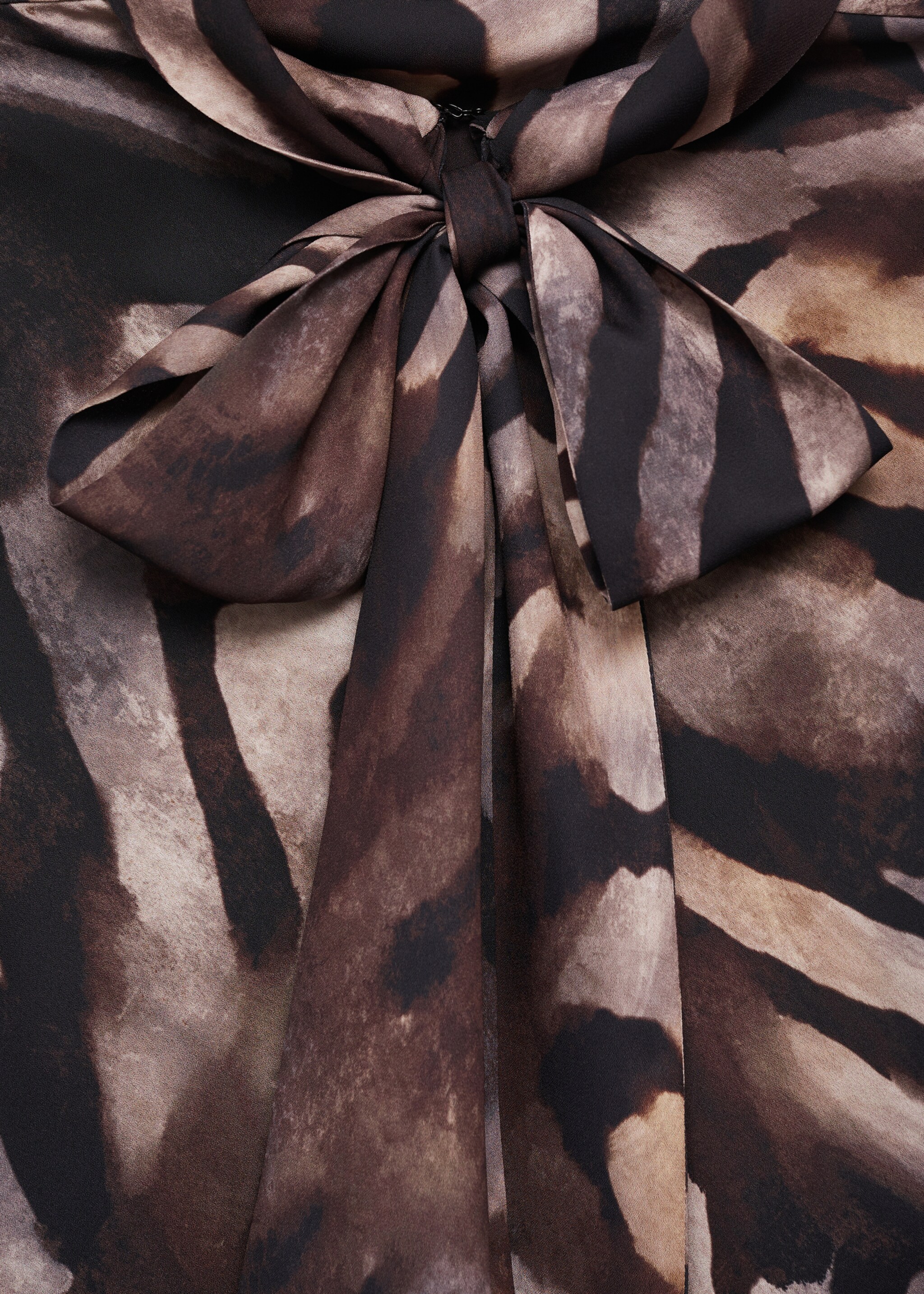 Zebra back bow satin dress - Details of the article 0, Brown. Ref: 87084092-00.
