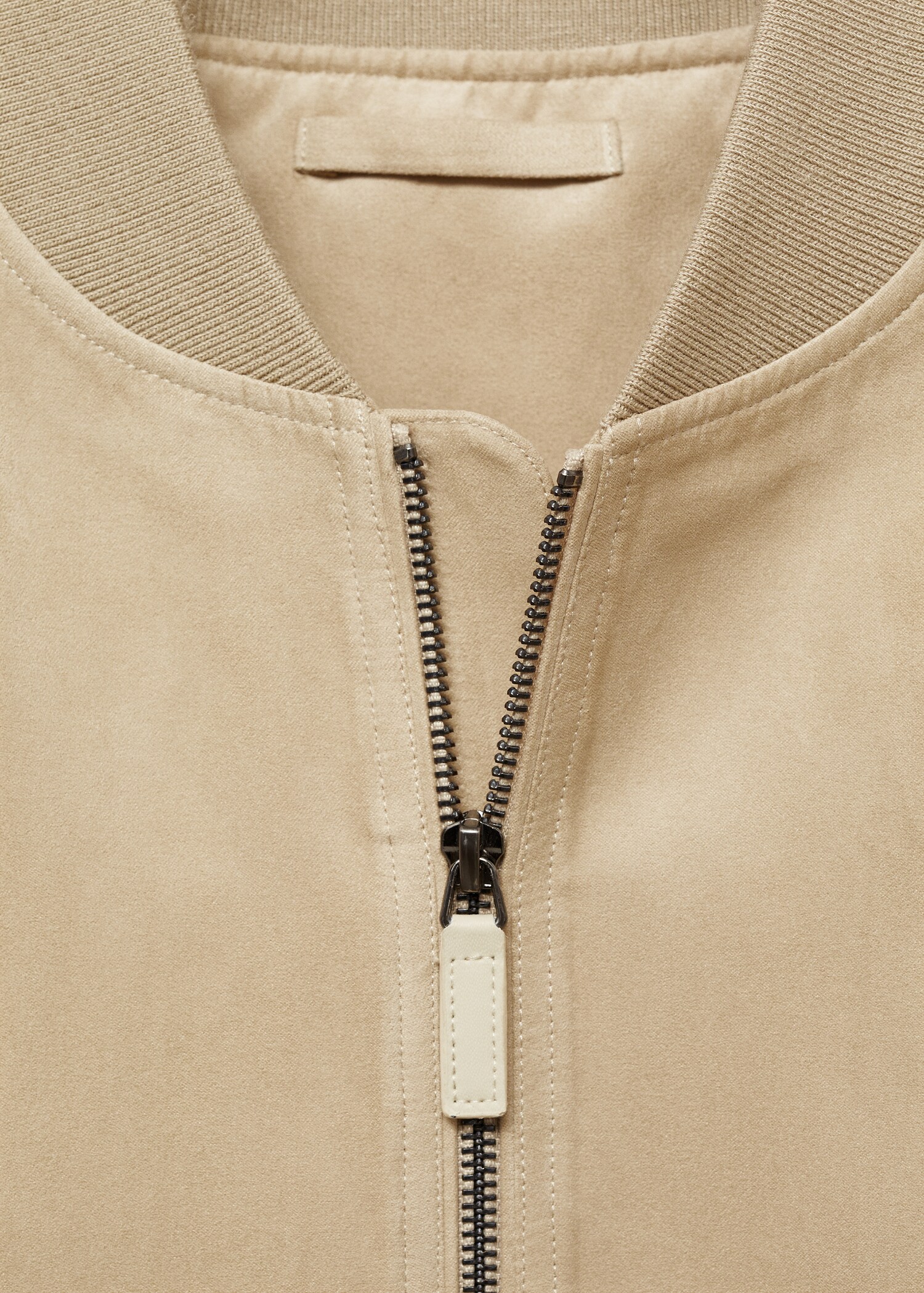 Bomberjacke mit Wildleder-Effekt - Detail des Artikels 8