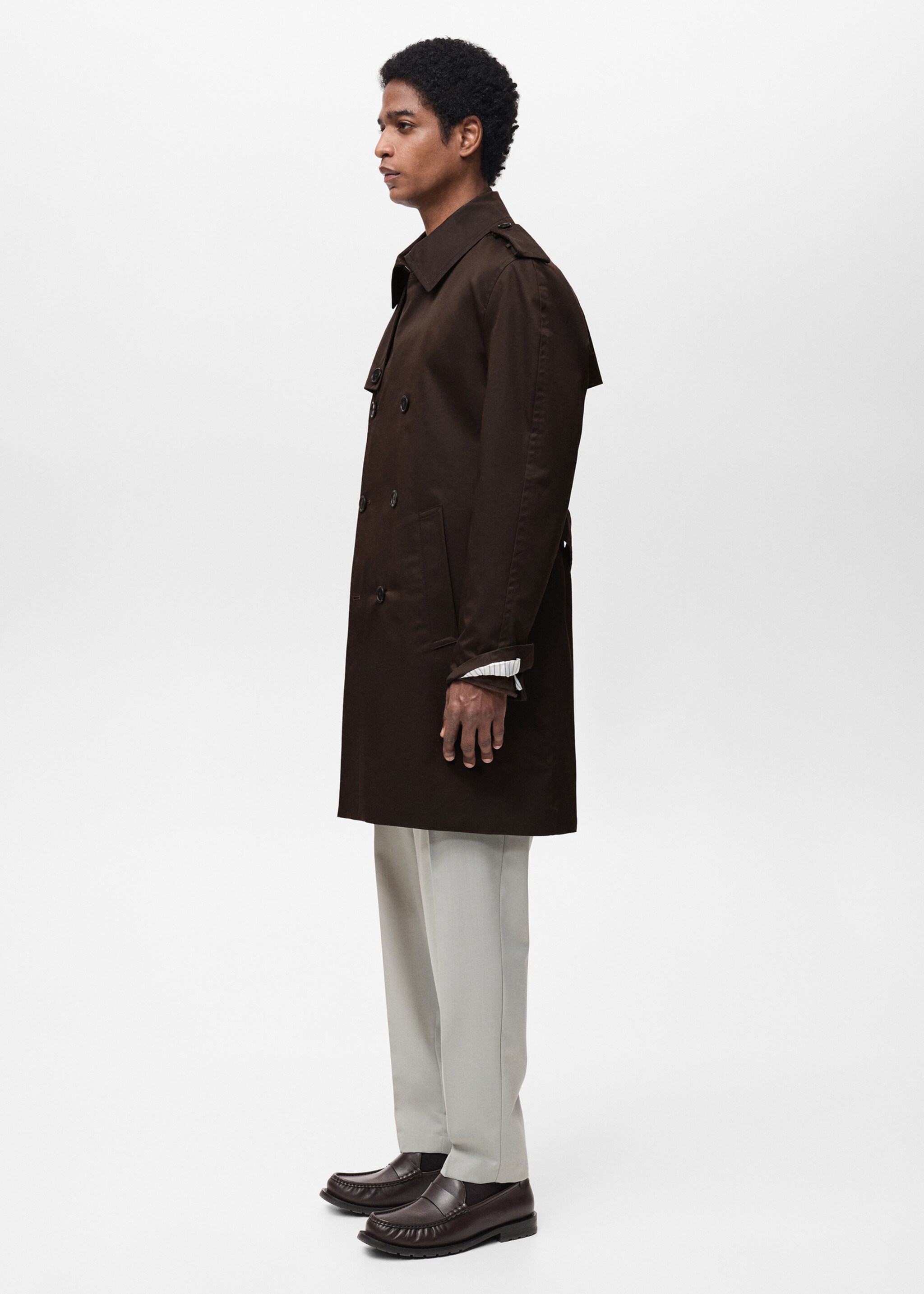 Water-repellent belted trench coat - Details of the article 2, Chocolate. Ref: 87084387-00.