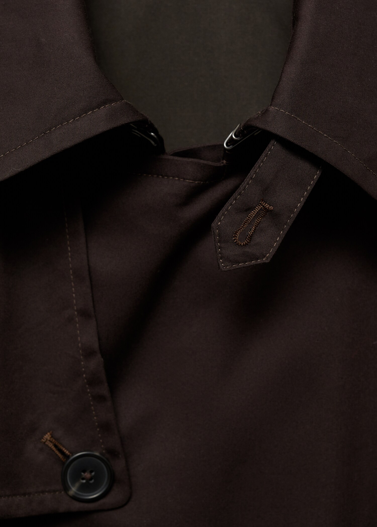 Wasserabweisender Trenchcoat mit Gürtel - Detail des Artikels 8