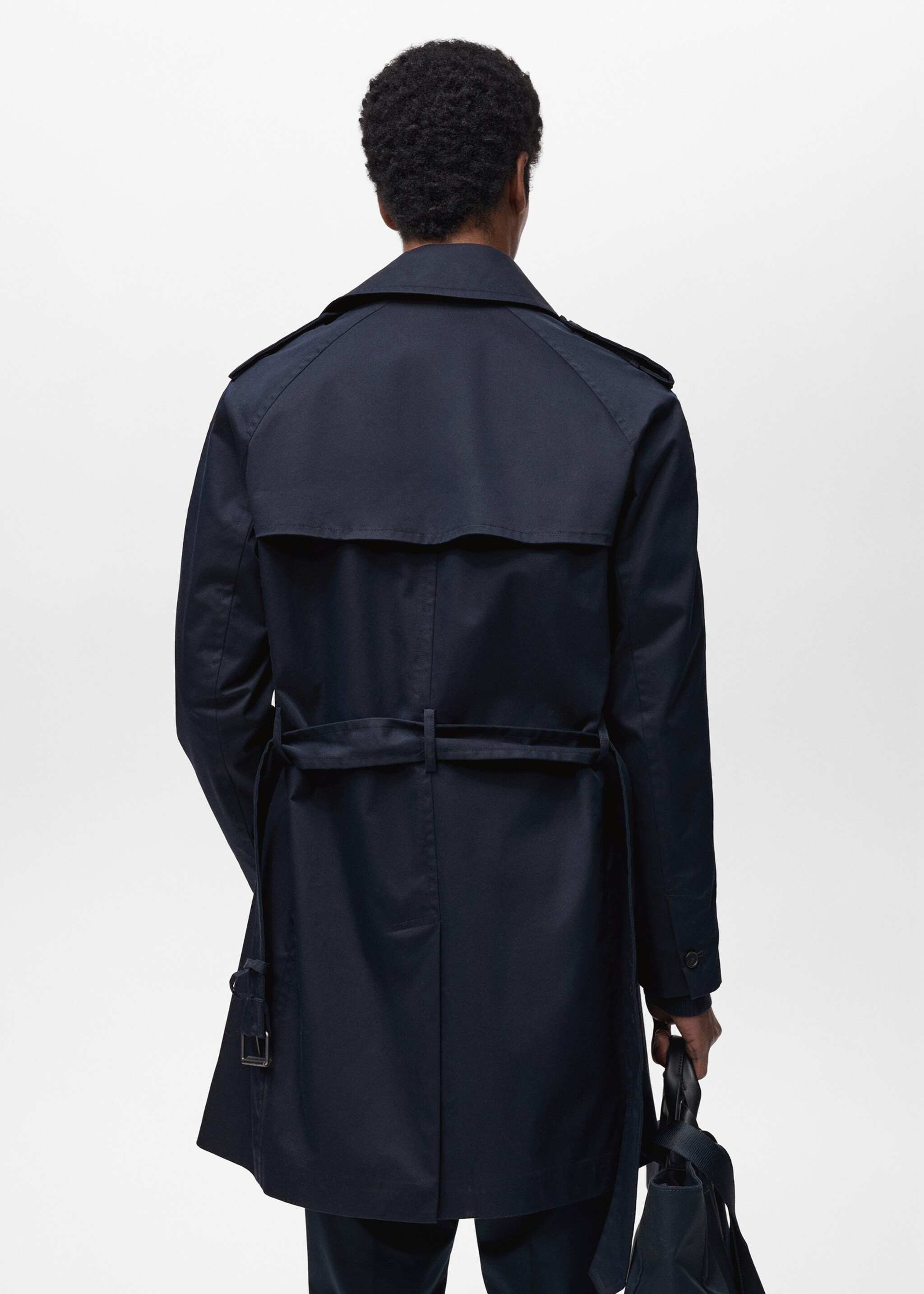 Water-repellent belted trench coat - Details of the article 2, Night Blue. Ref: 87084387-00.