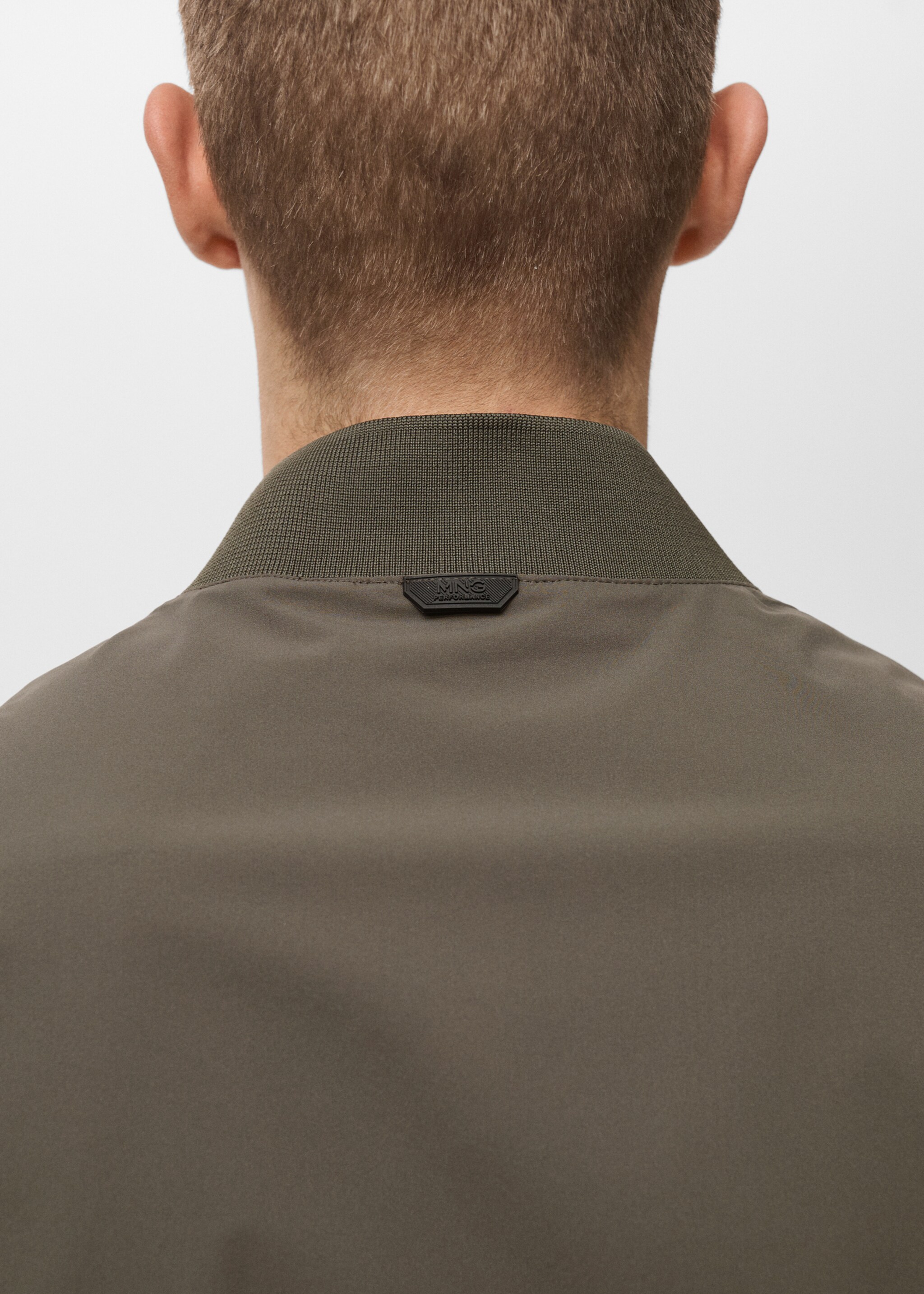 Waterproof bomber with COOLMAX® technology - Details of the article 6, Medium Green. Ref: 87084388-00.