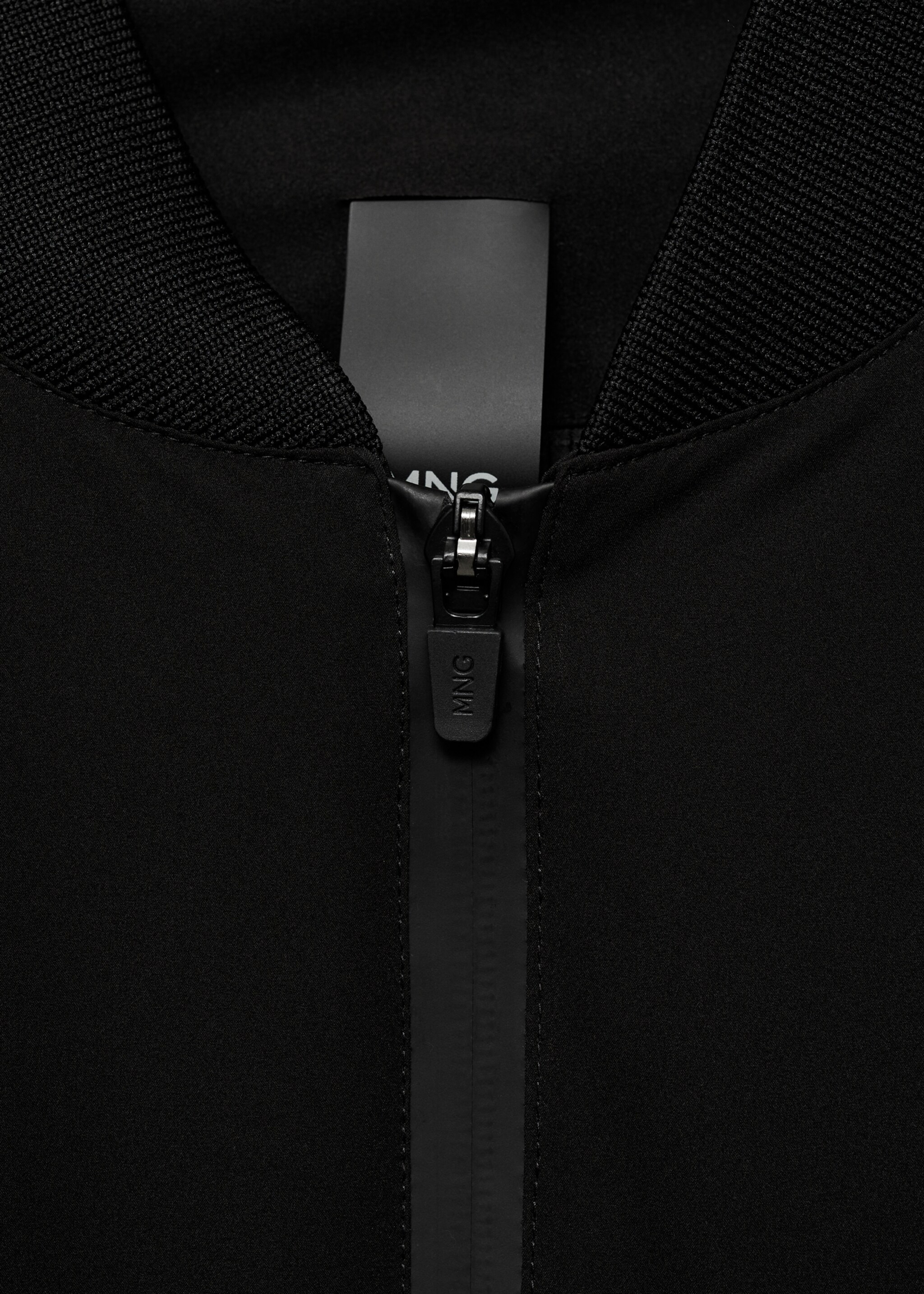 Waterproof bomber with COOLMAX® technology - Details of the article 8, Black. Ref: 87084388-00.