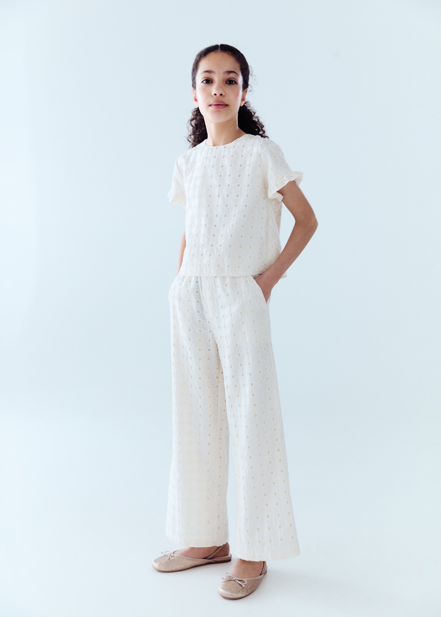 Swiss embroidered culotte trousers - Details of the article 5