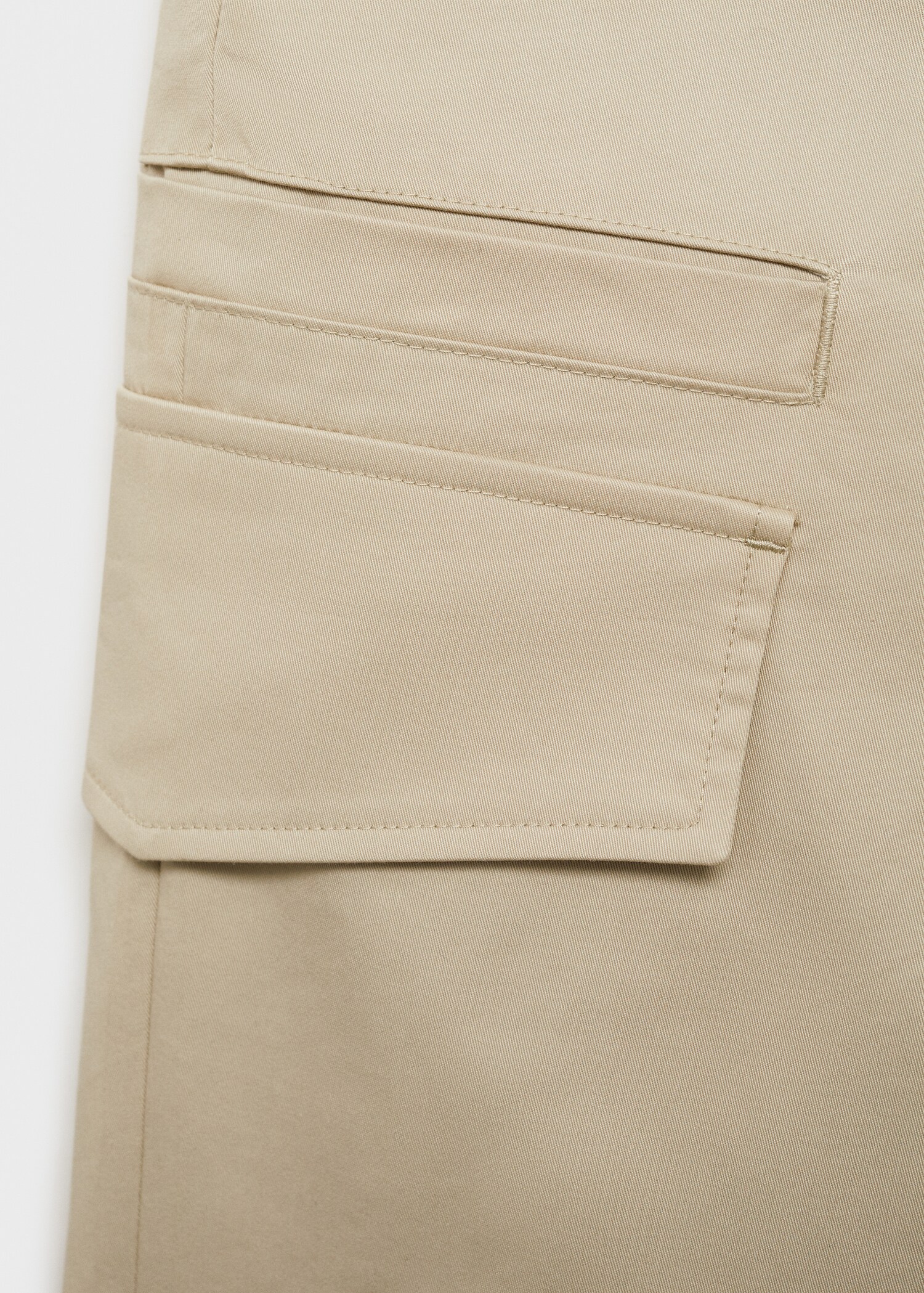 Relaxed-fit trousers with pocket - Details of the article 0