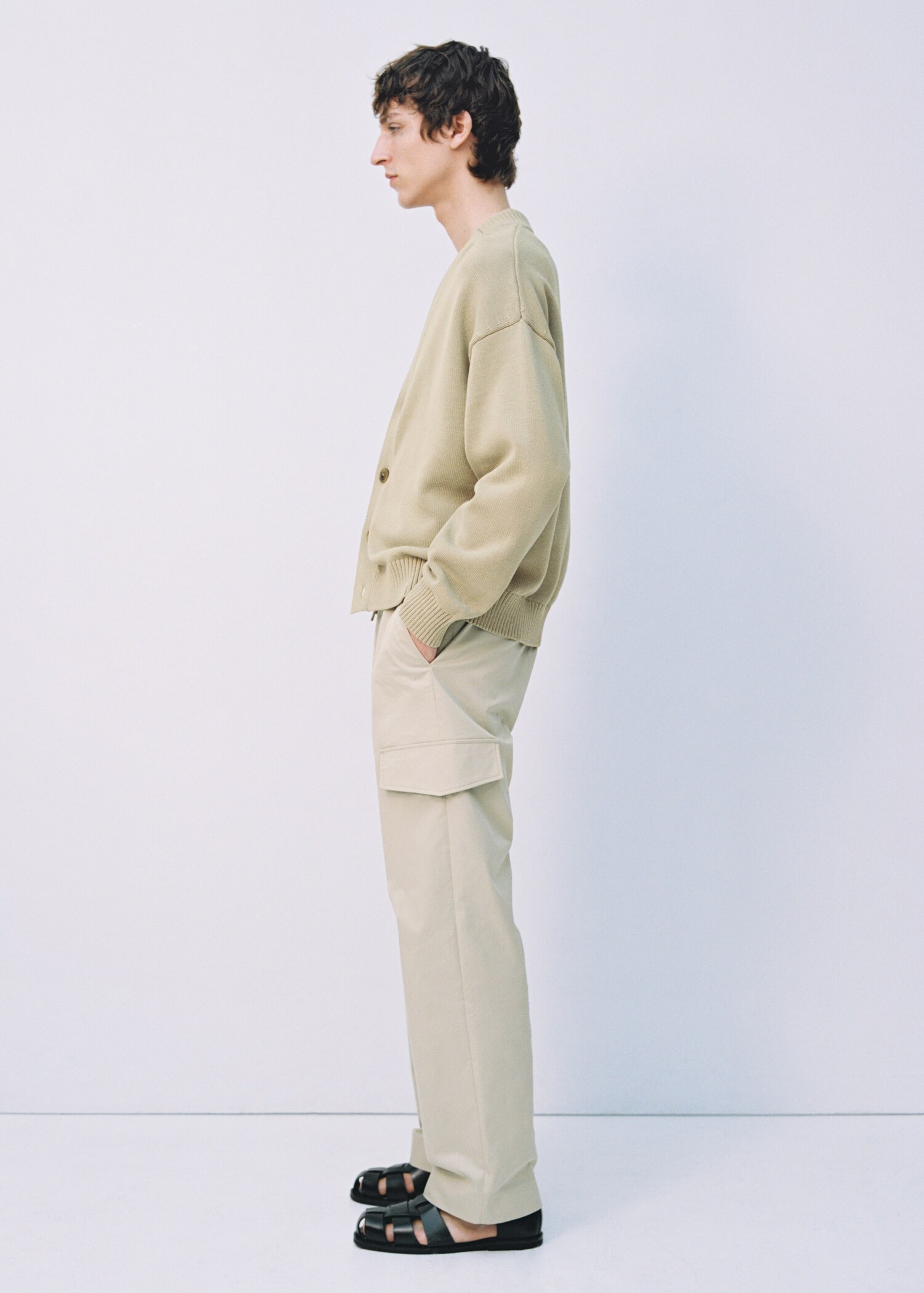 Relaxed-fit trousers with pocket - Details of the article 5