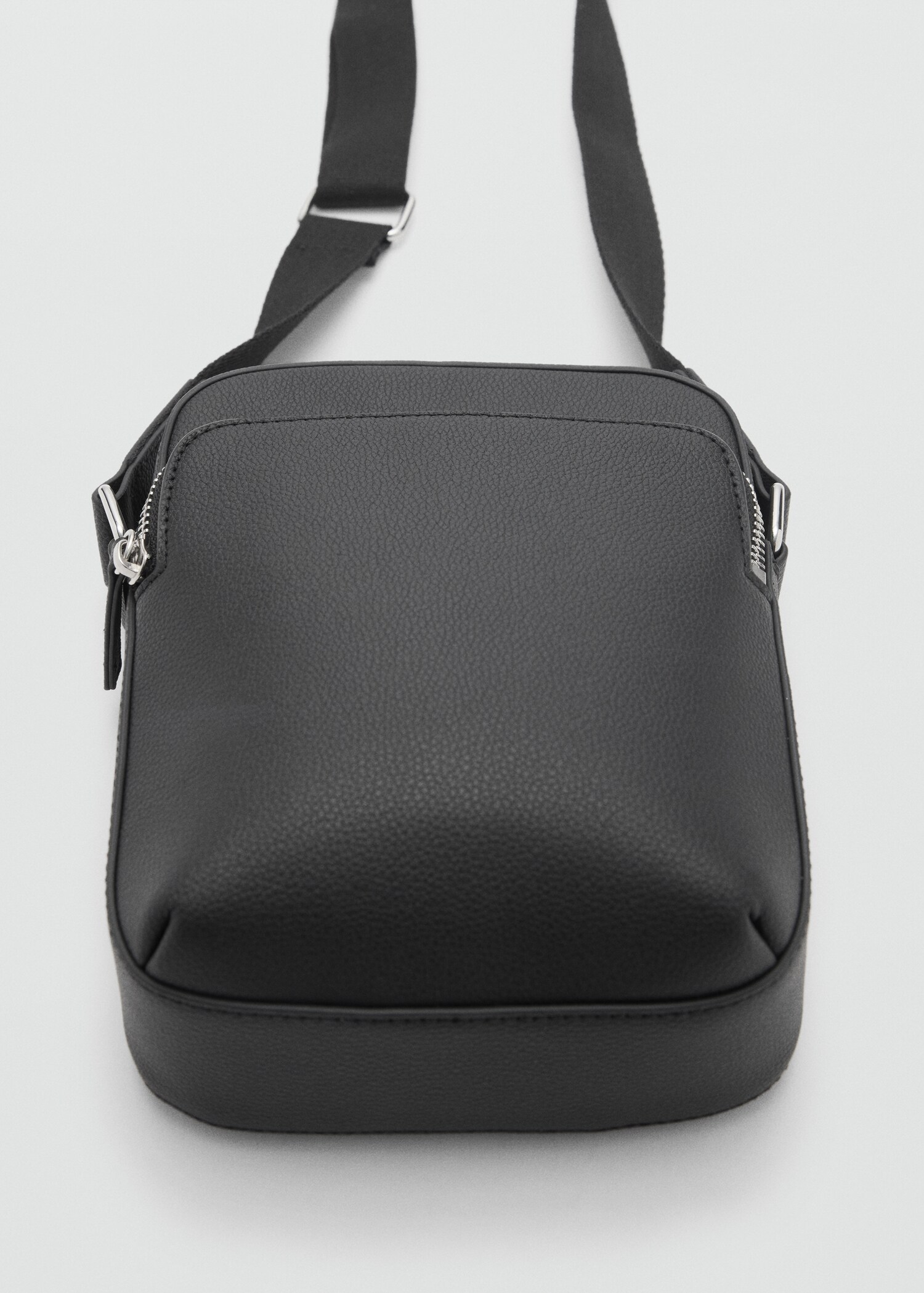 Patent faux-leather shoulder bag - Details of the article 3