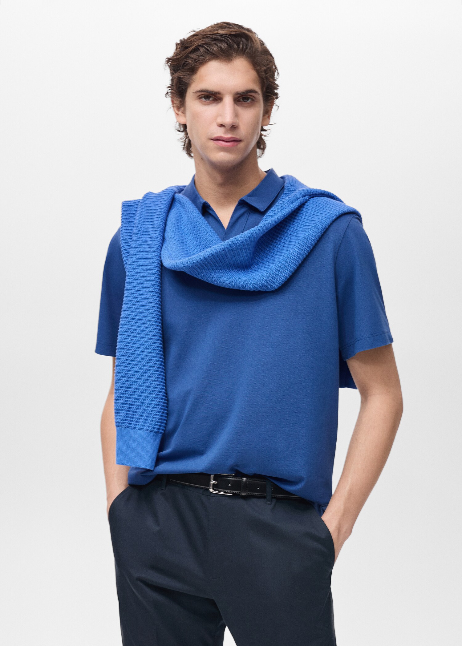 Slim Fit-Poloshirt aus Baumwoll-Piqué - Mittlere Ansicht