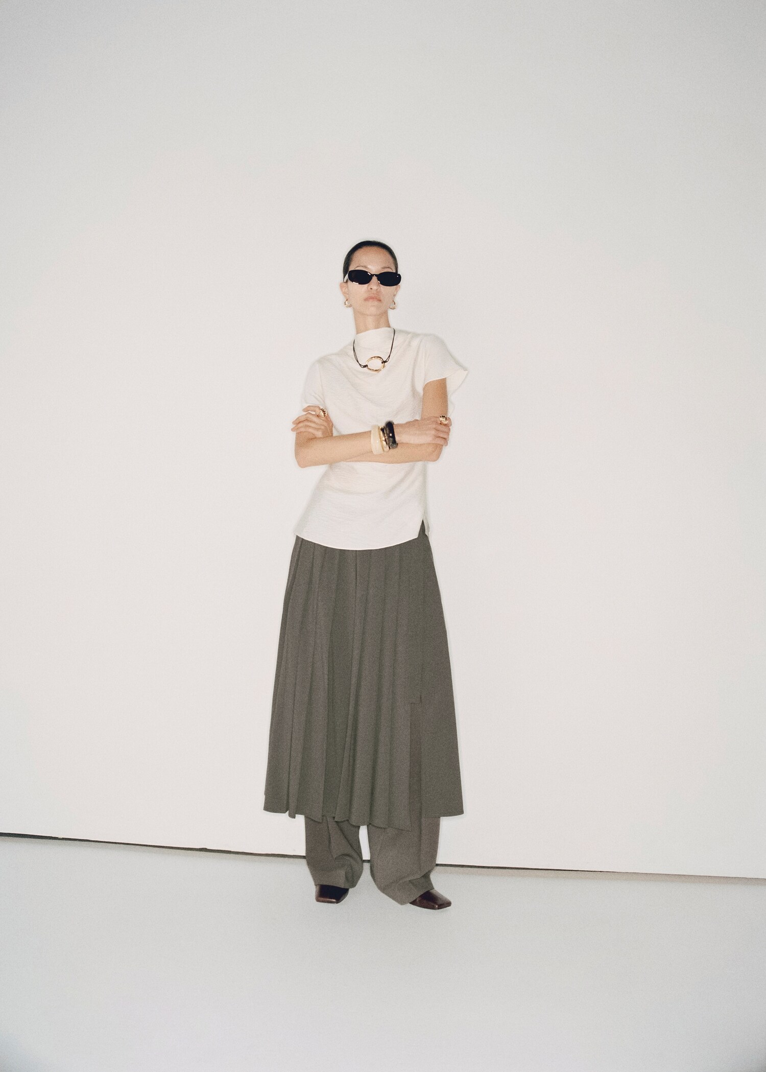 Pleated skirt with belt - Details of the article 6