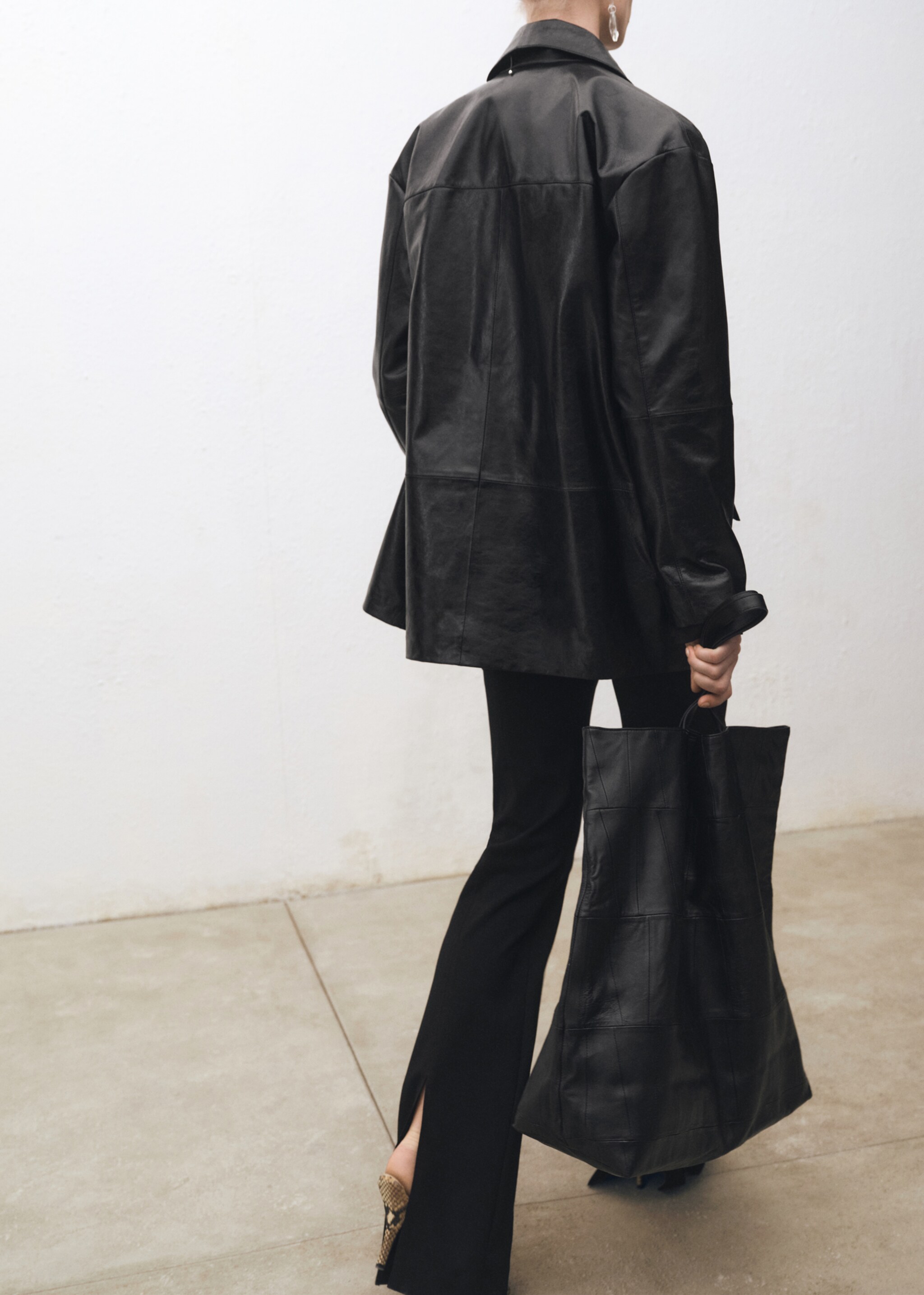 Pantalon costume flare ouvertures - Détail de l'article 2, Noir. Ref: 87084419-00.