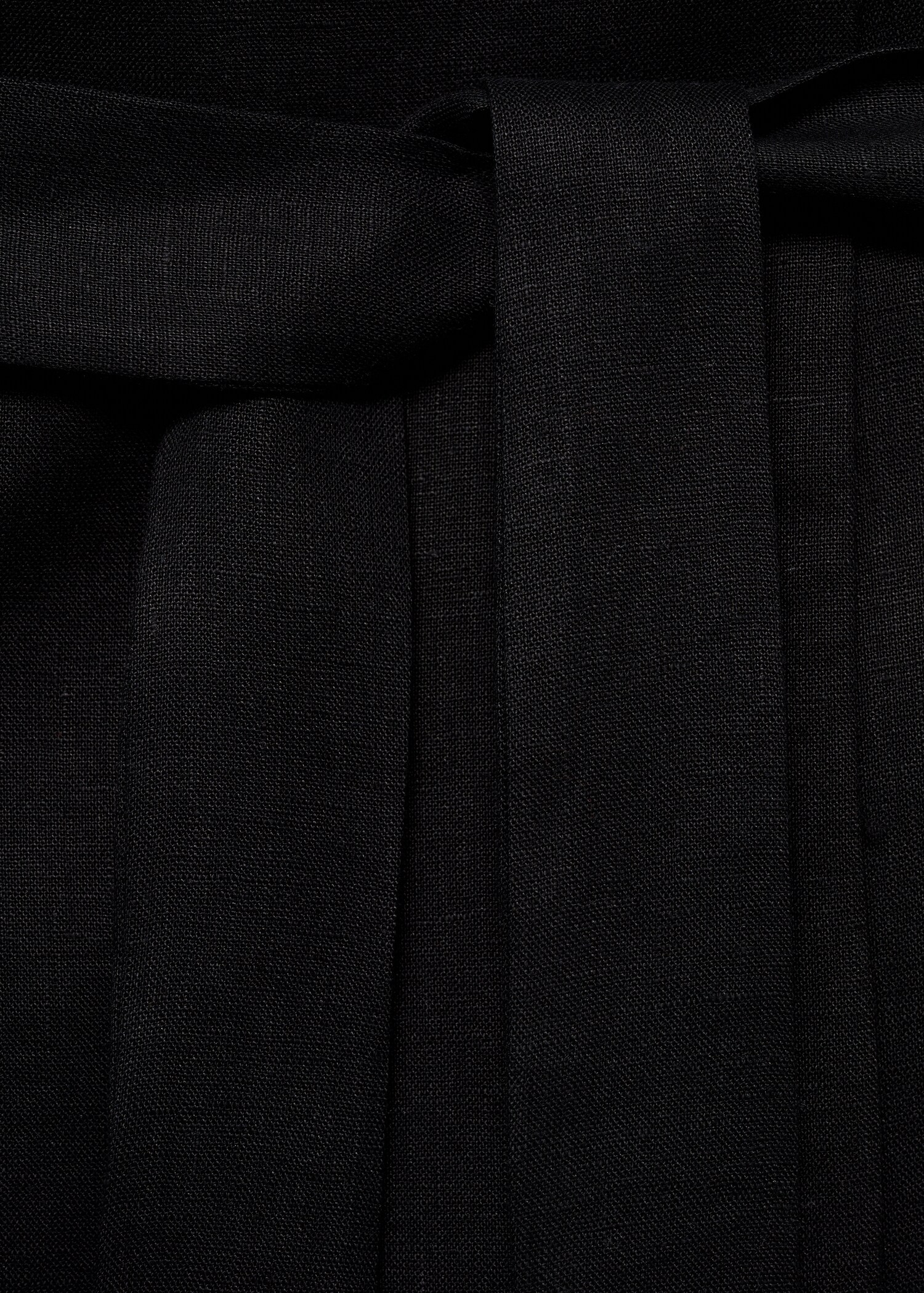 Linen waistcoat with belt - Details of the article 8