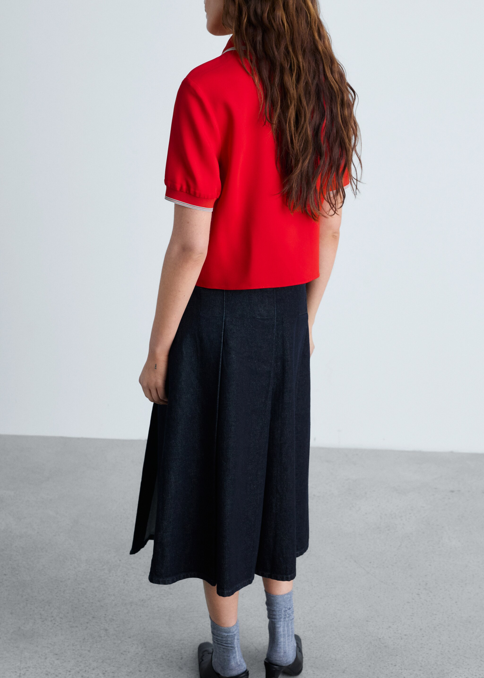 Cropped polo shirt with contrasting trim - Reverse of the article, Red. Ref: 87084799-00.
