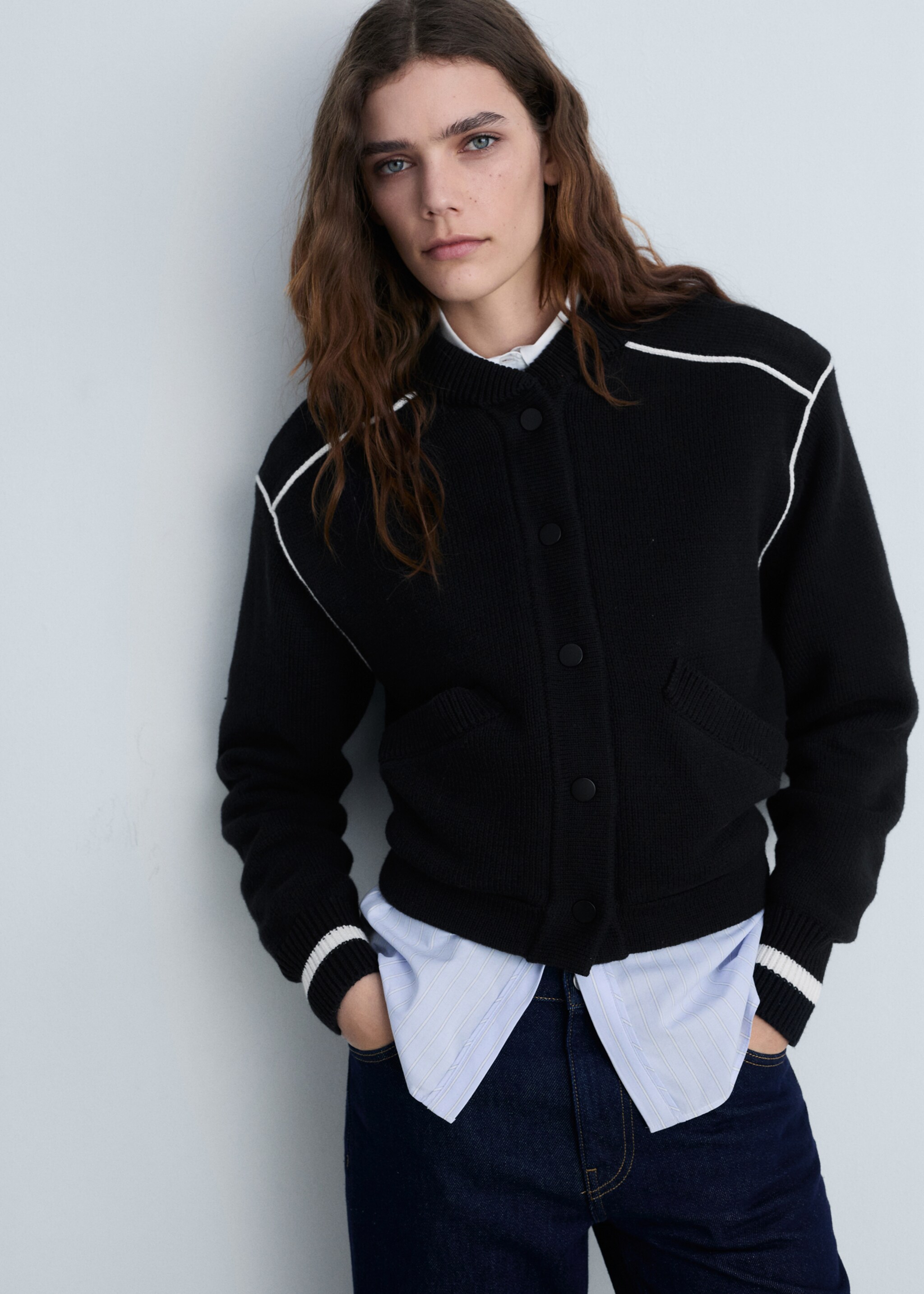 Veste bomber maille - Plan moyen, Noir. Ref: 87084800-00.