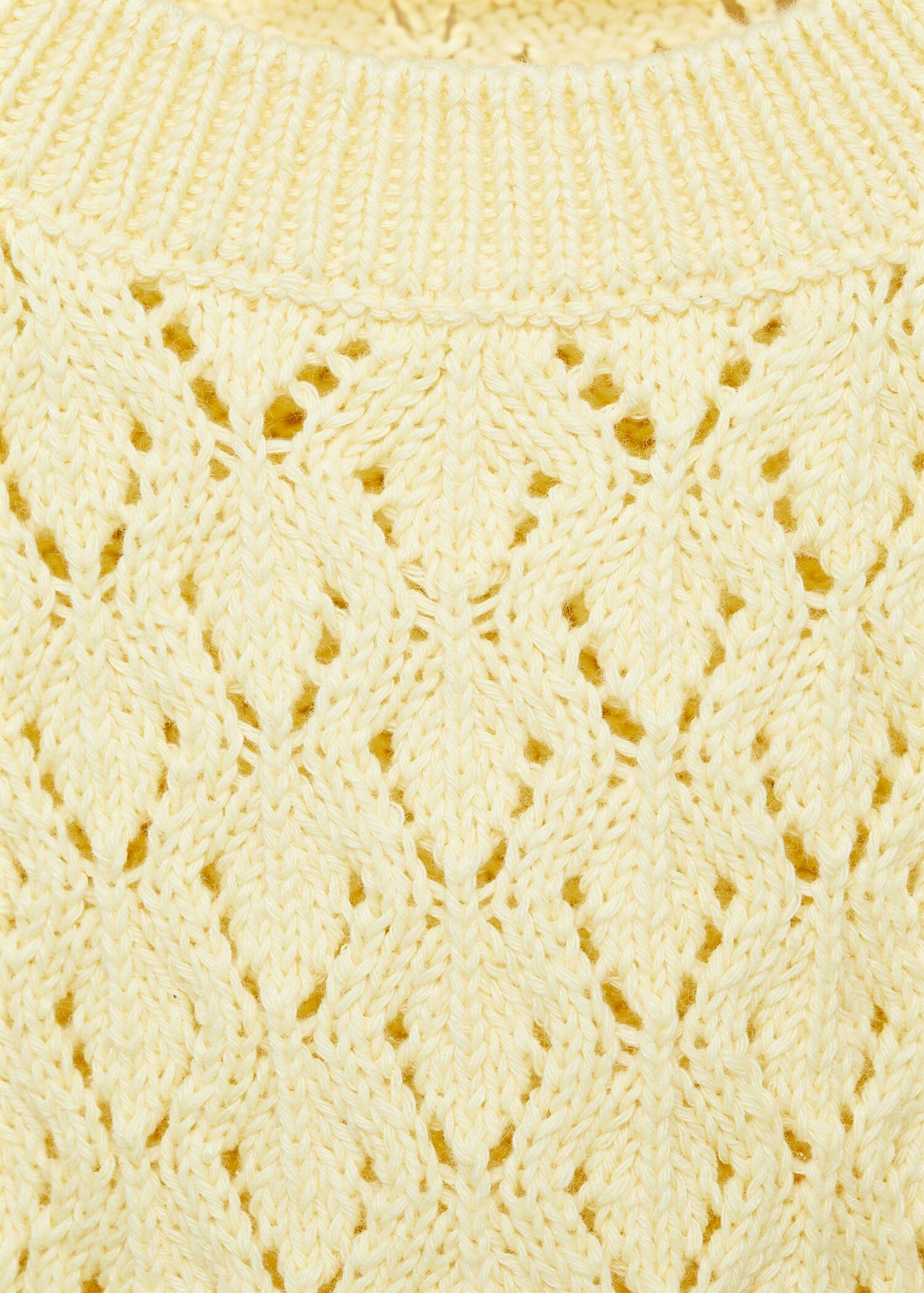 Knitted gilet with openwork details - Details of the article 8