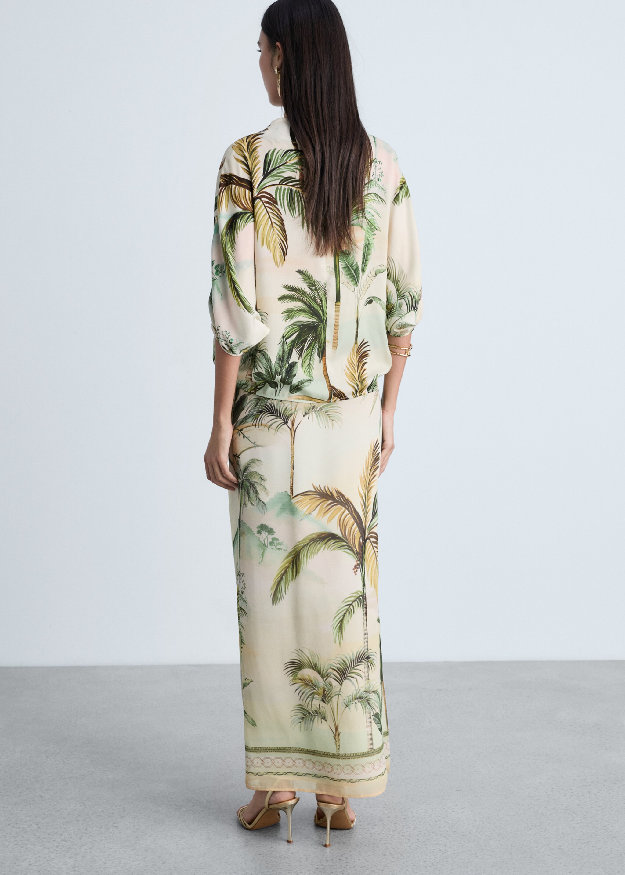 Tropical-print straight skirt - Reverse of the article, Ecru. Ref: 87084807-00.