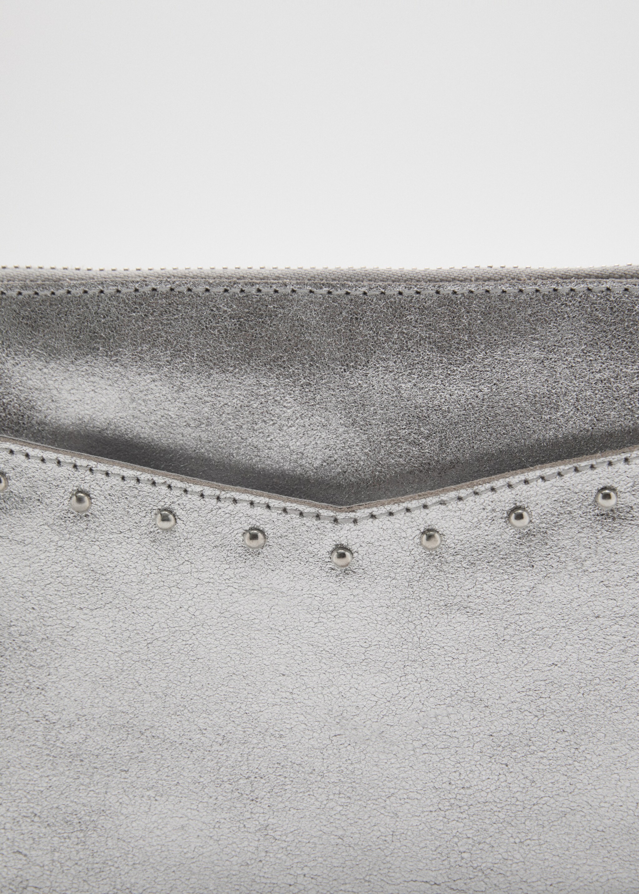 Metallic-effect clutch - Details of the article 1, Silver. Ref: 87085137-00.