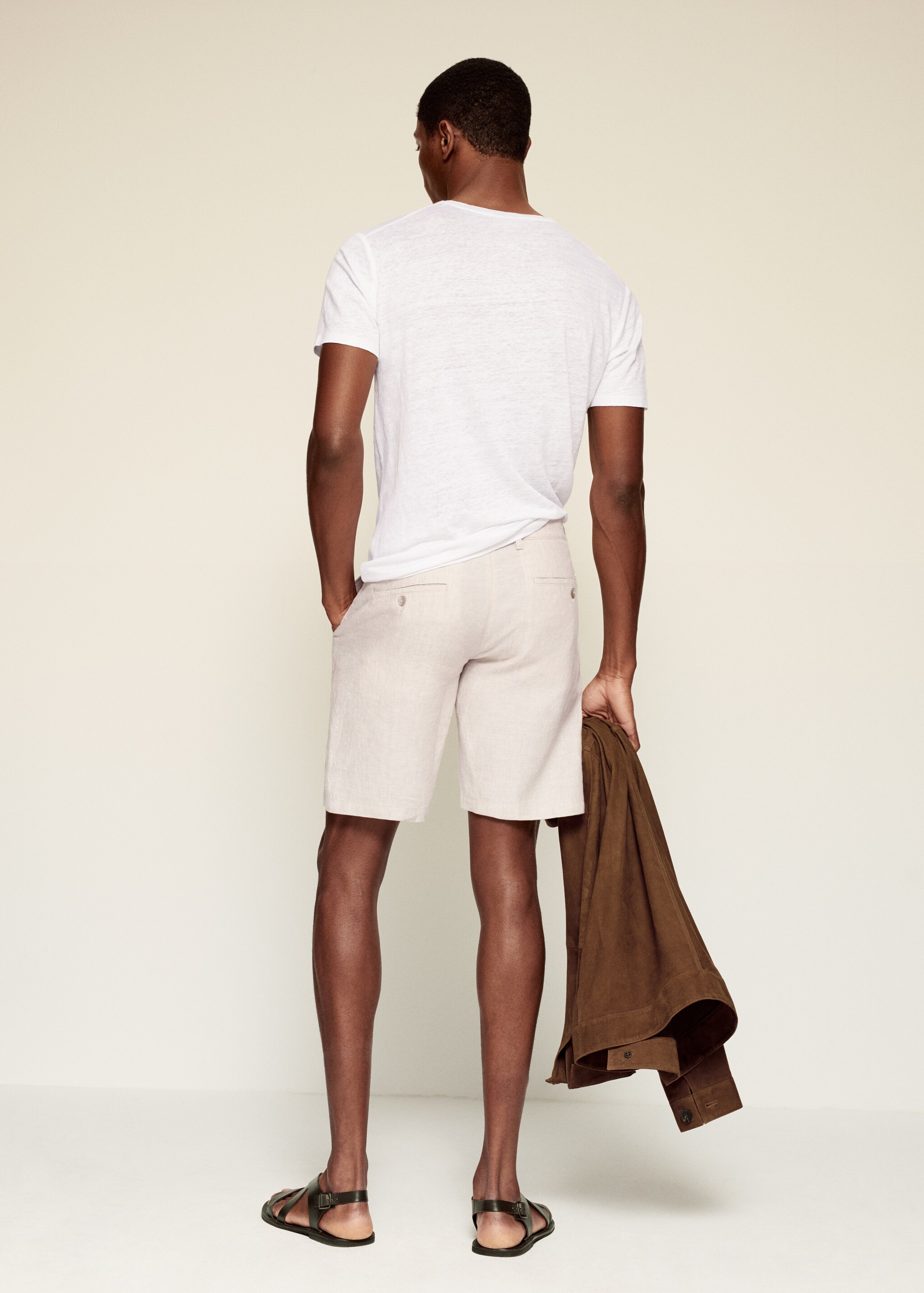Linen chino Bermuda shorts - Reverse of the article