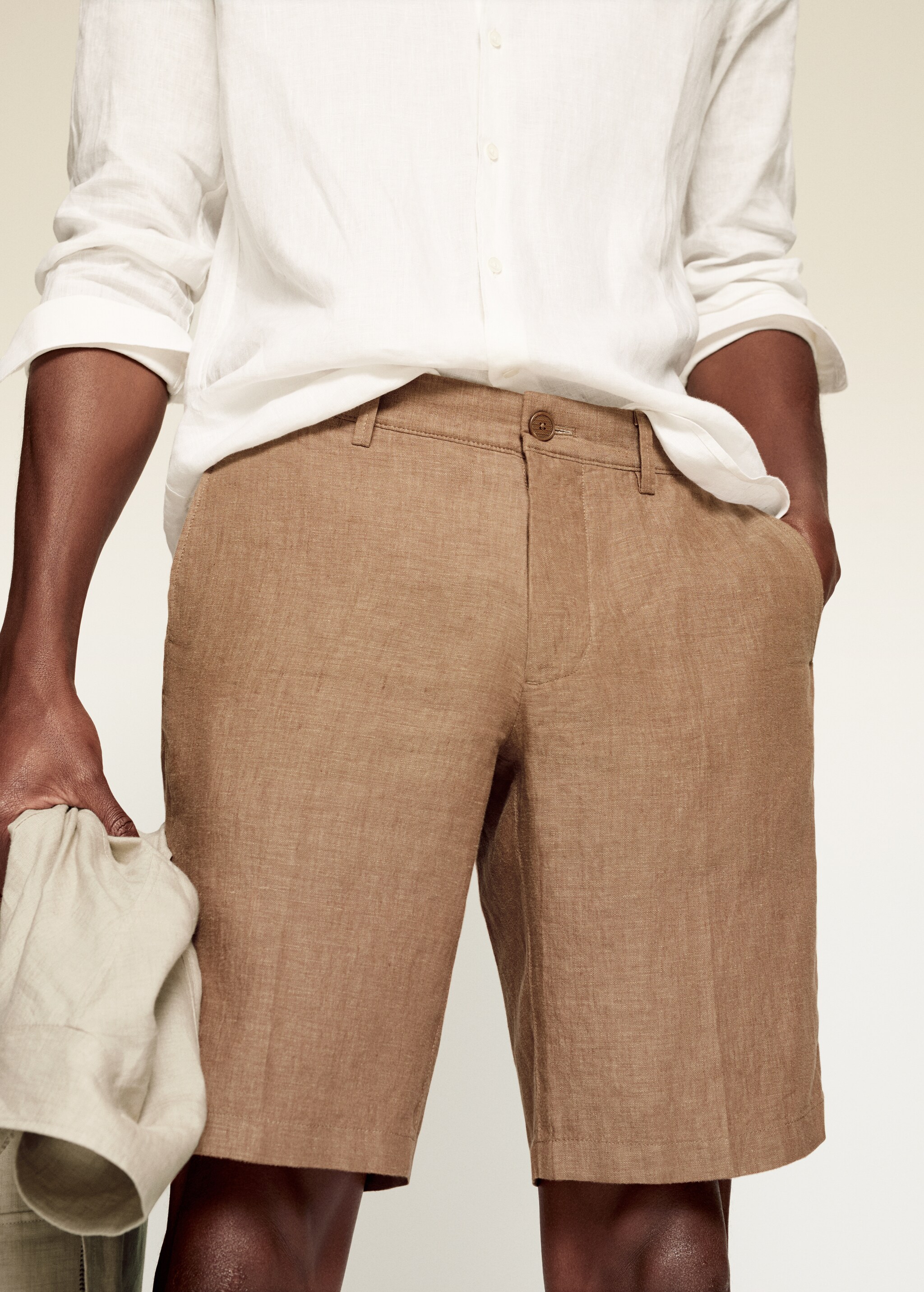 Linen chino Bermuda shorts - Details of the article 1