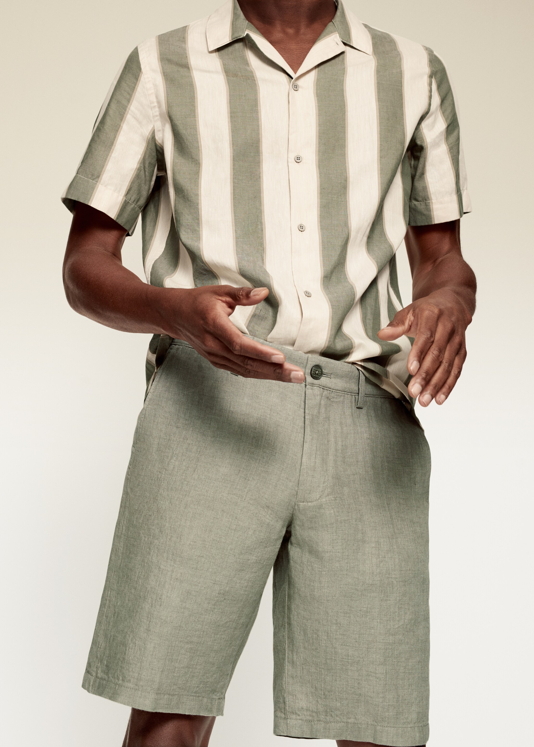 Linen chino Bermuda shorts - Details of the article 1