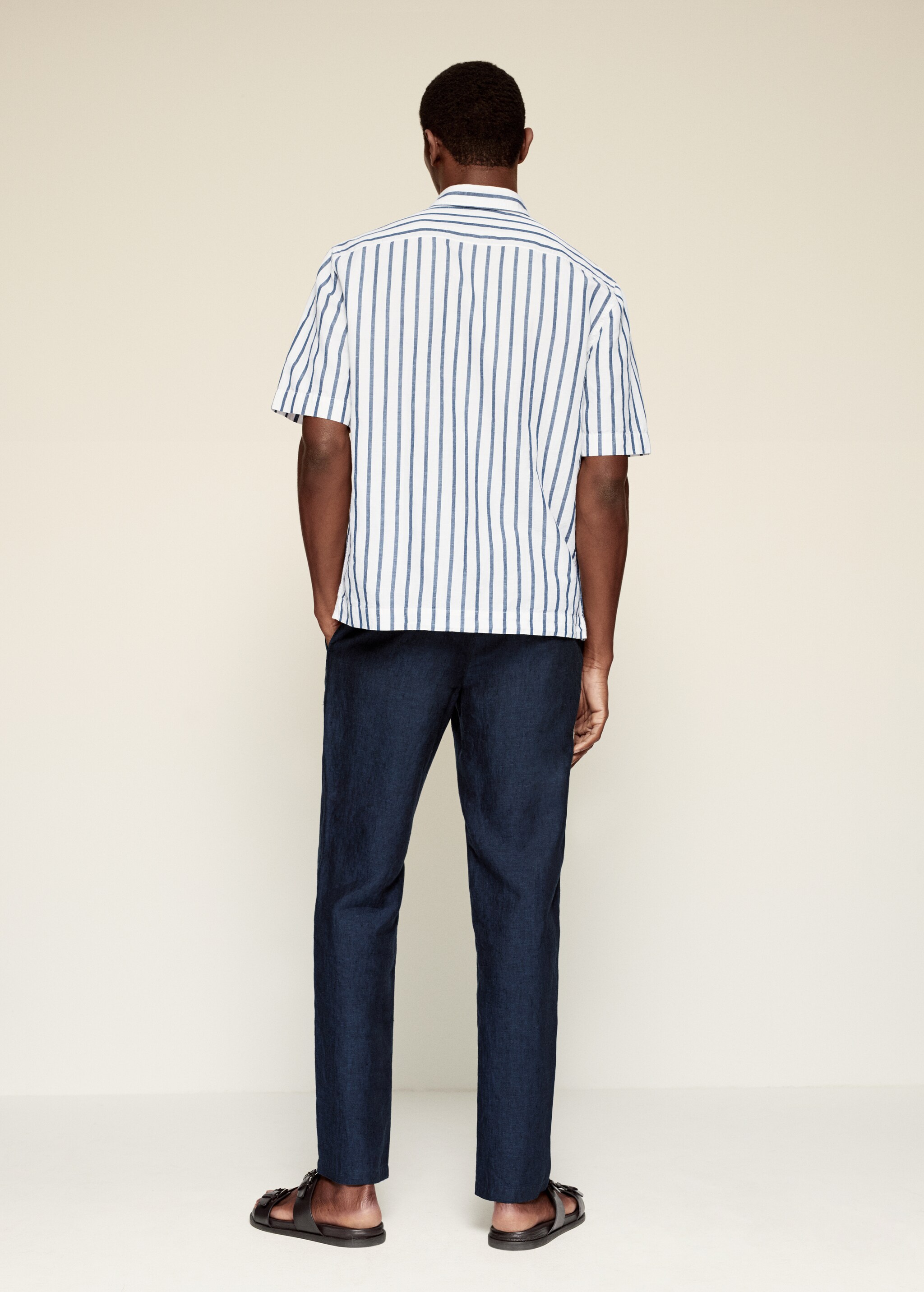 Camisa regular fit lino rayas  - Reverso del artículo