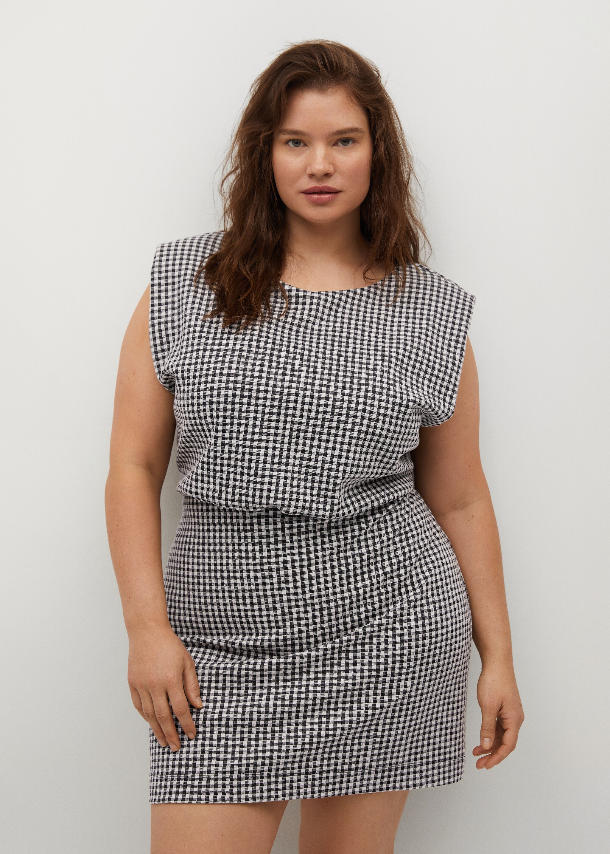 Vestido cuadro vichy - Plano medio