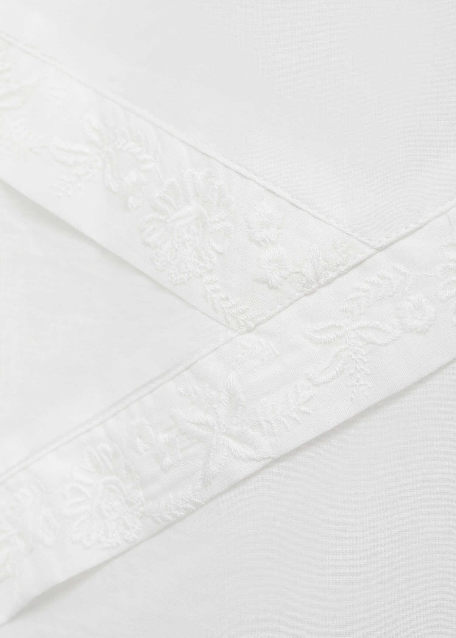 Bavlněná noční košile na ramínka - Detail zboží 8