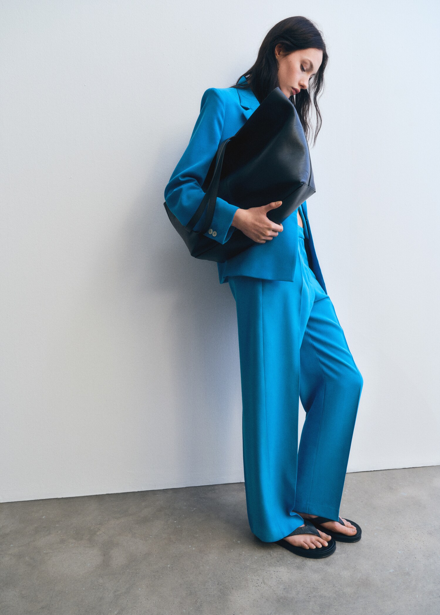 Straight suit trousers - Details of the article 6