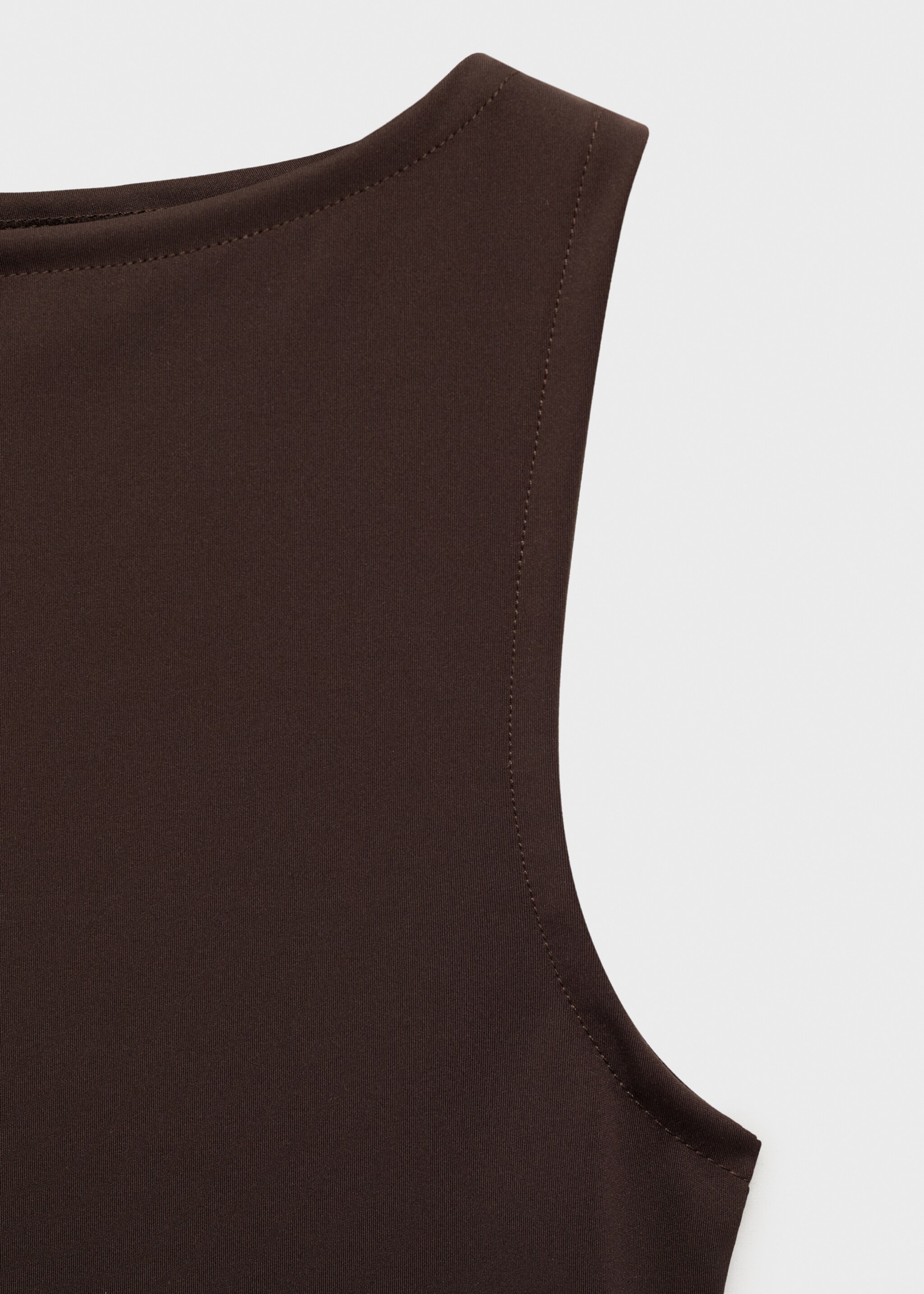 Top tirantes cuello barco - Detalle del artículo 8, Chocolate. Ref: 87085746-00.