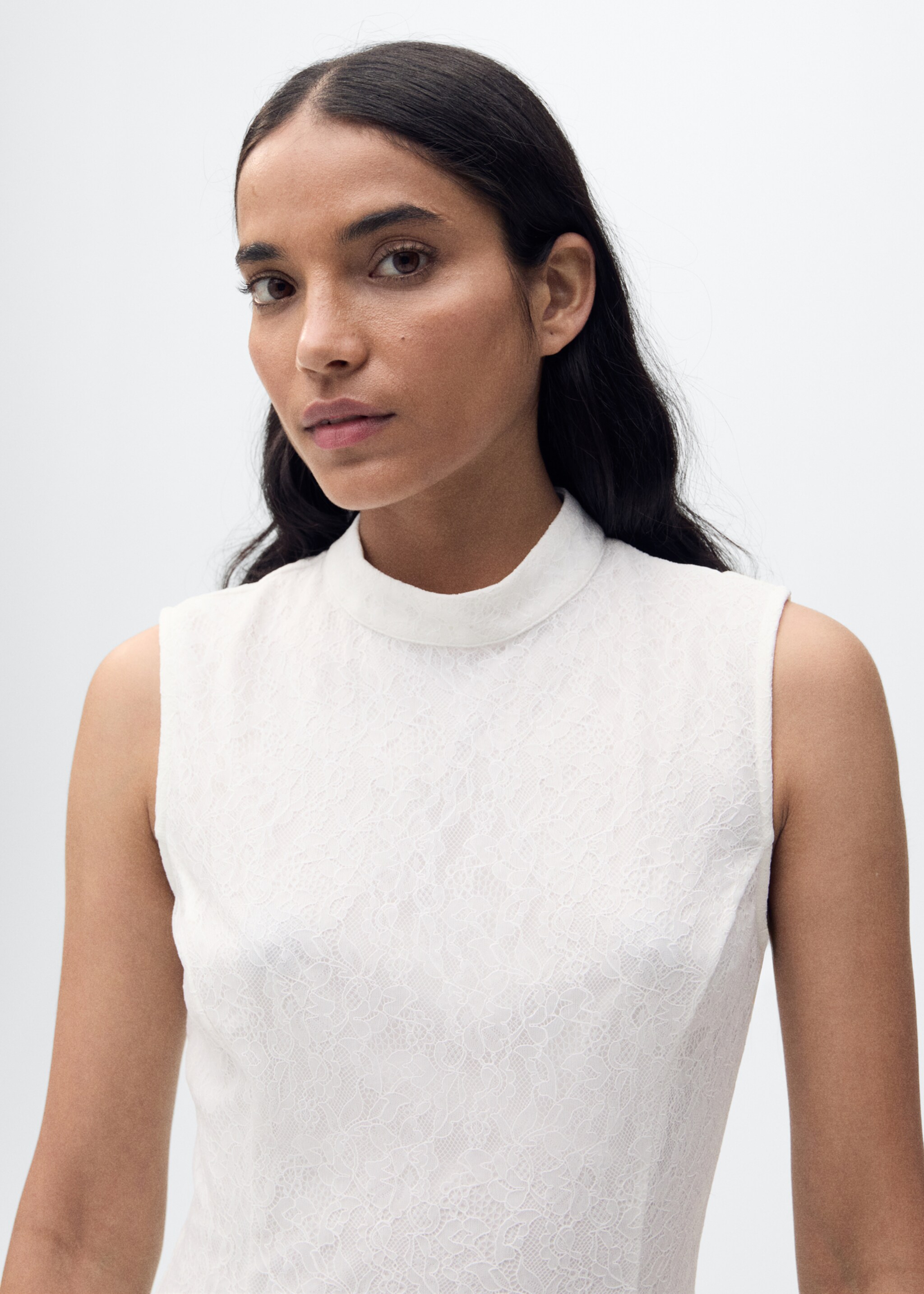 Pleated lace dress - Details of the article 1, White. Ref: 87085753-00.