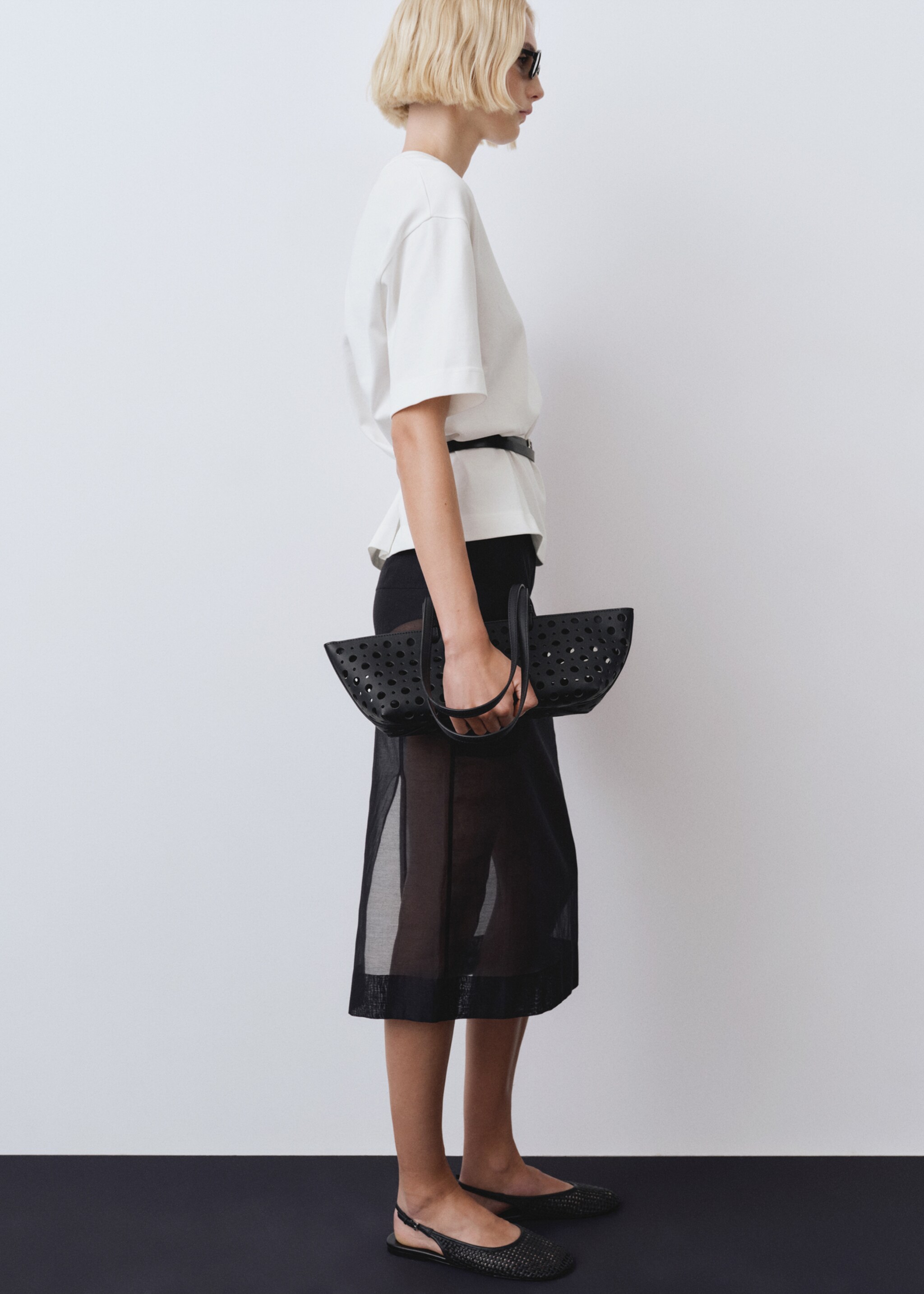 Oversized cotton t-shirt - Details of the article 6, Off White. Ref: 87085756-00.