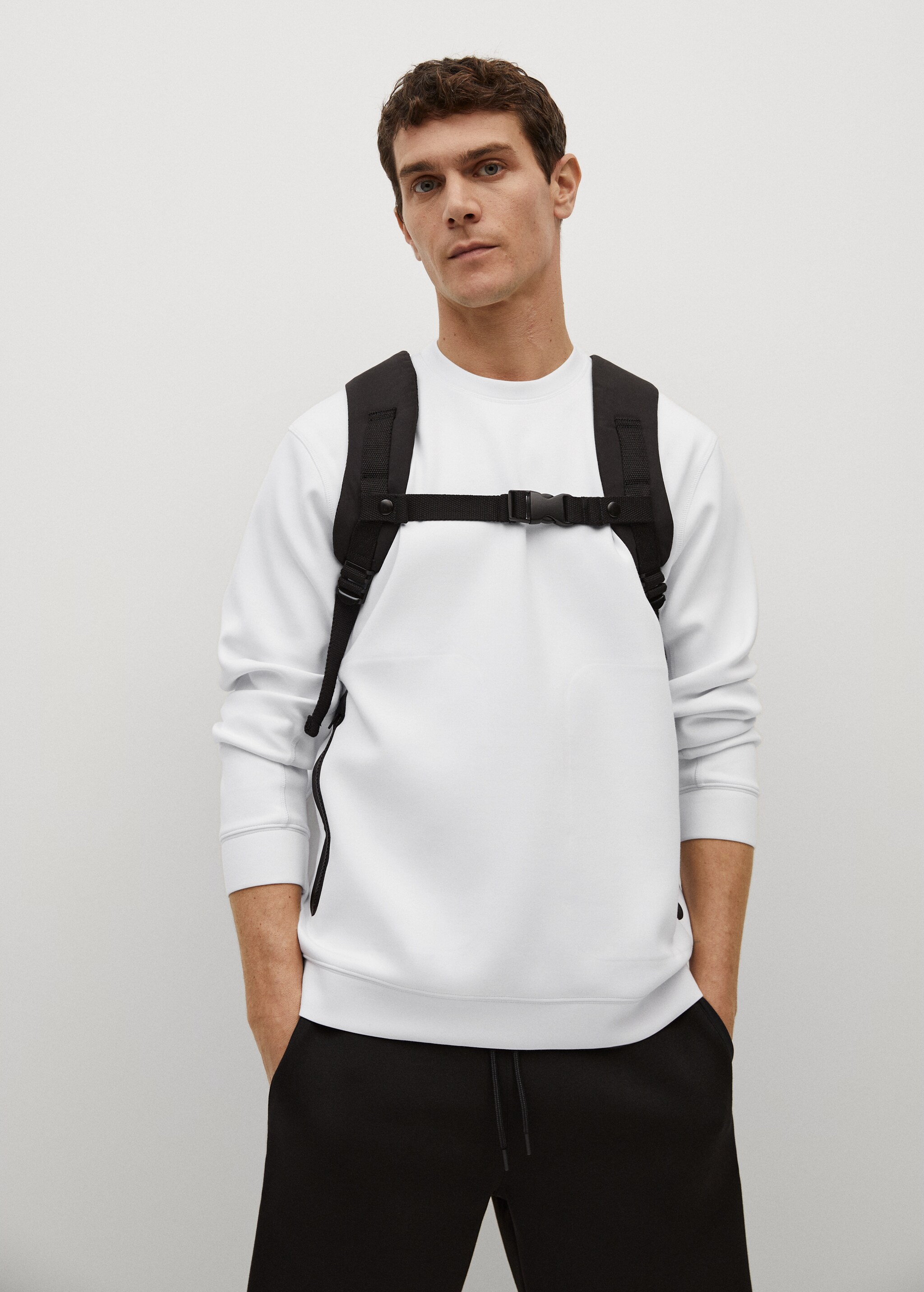 Sudadera técnica cremalleras - Plano medio