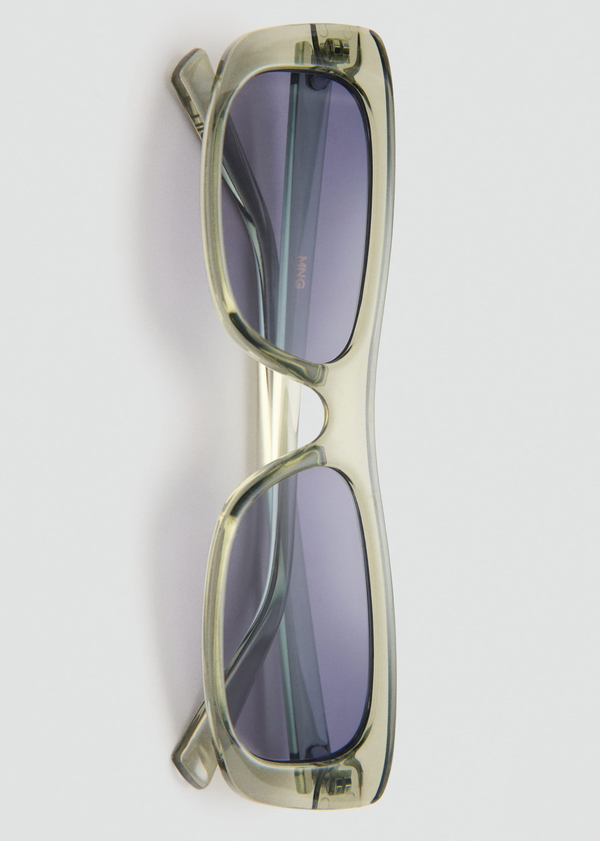 Squared frame sunglasses - Details of the article 2, Green. Ref: 87085924-00.