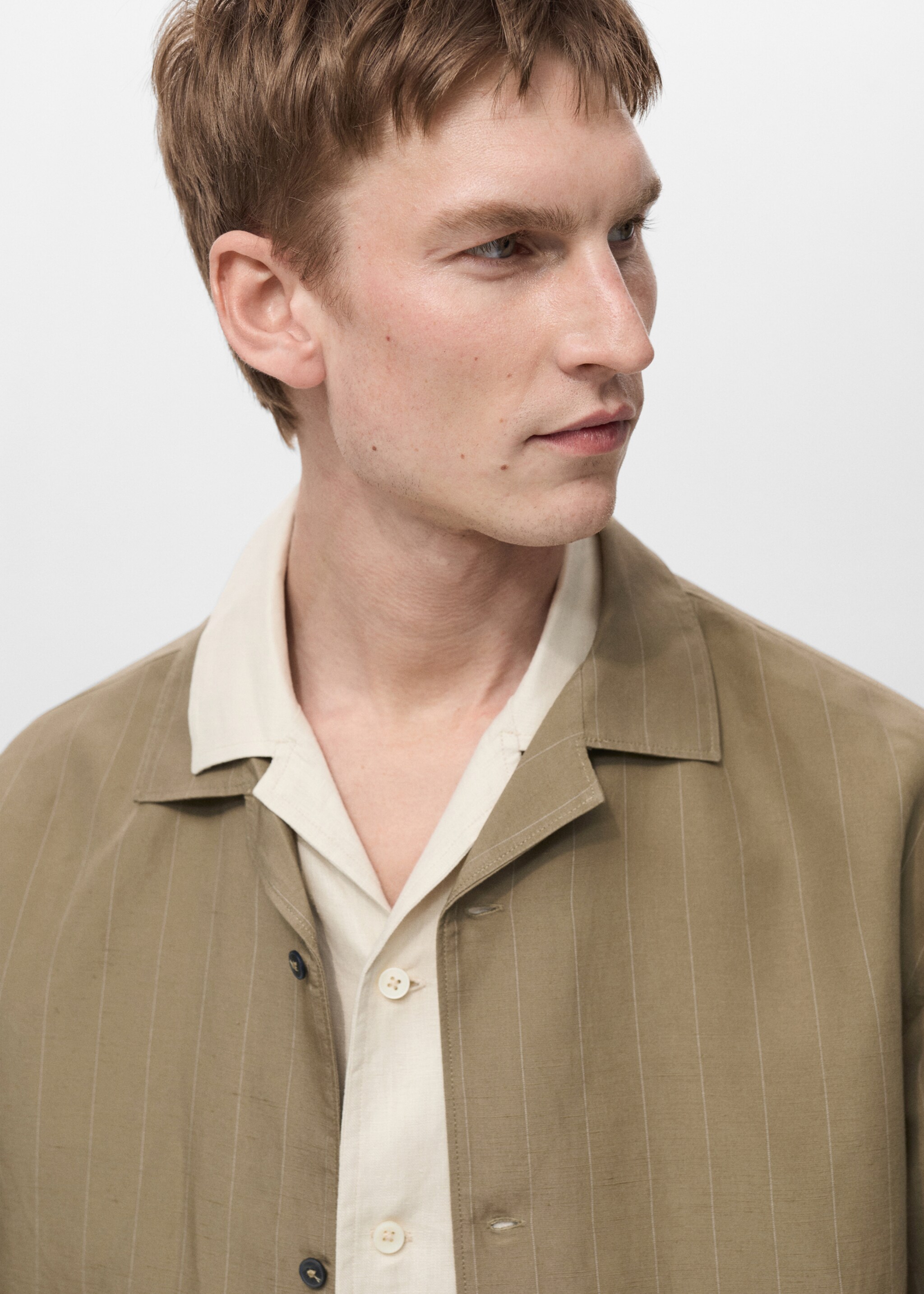 Linen-blend pinstripe overshirt - Details of the article 1, Khaki. Ref: 87085928-00.