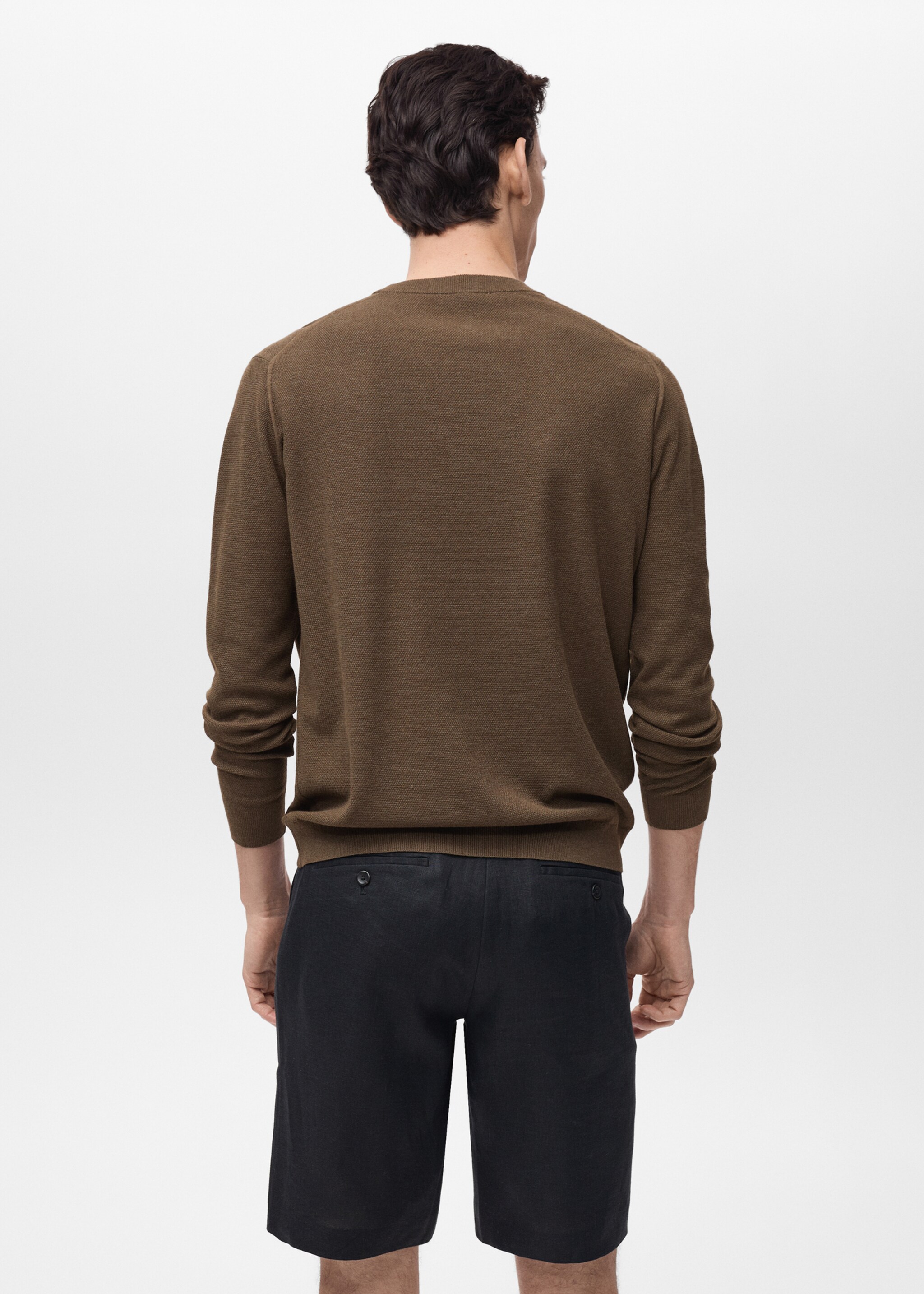 Finstickad tröja - Artikelns baksida, Brun. Ref: 87085932-00.