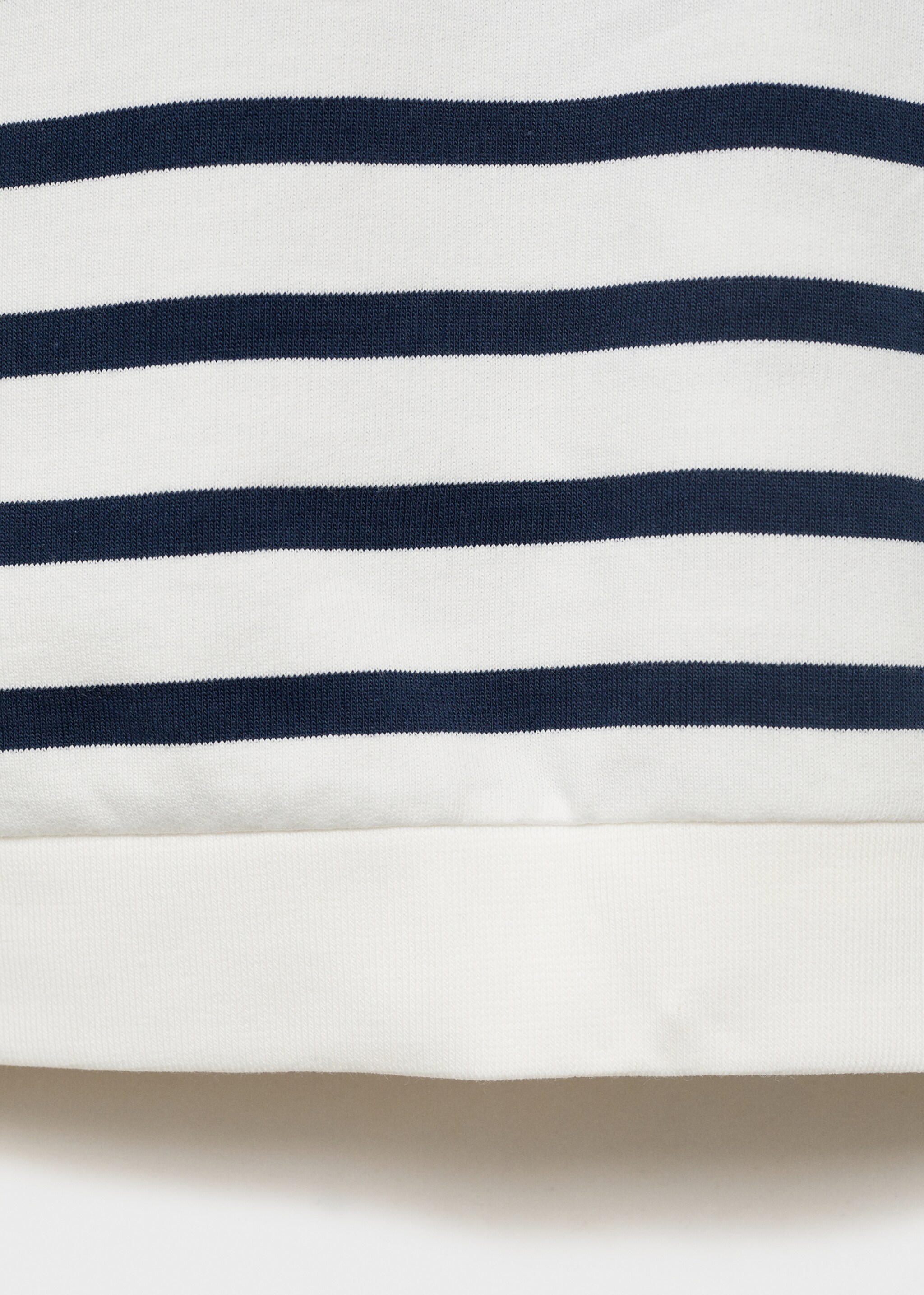 Dessuadora ratlles missatge - Detall de l'article 0, Blau marí fosc. Ref: 87085962-00.