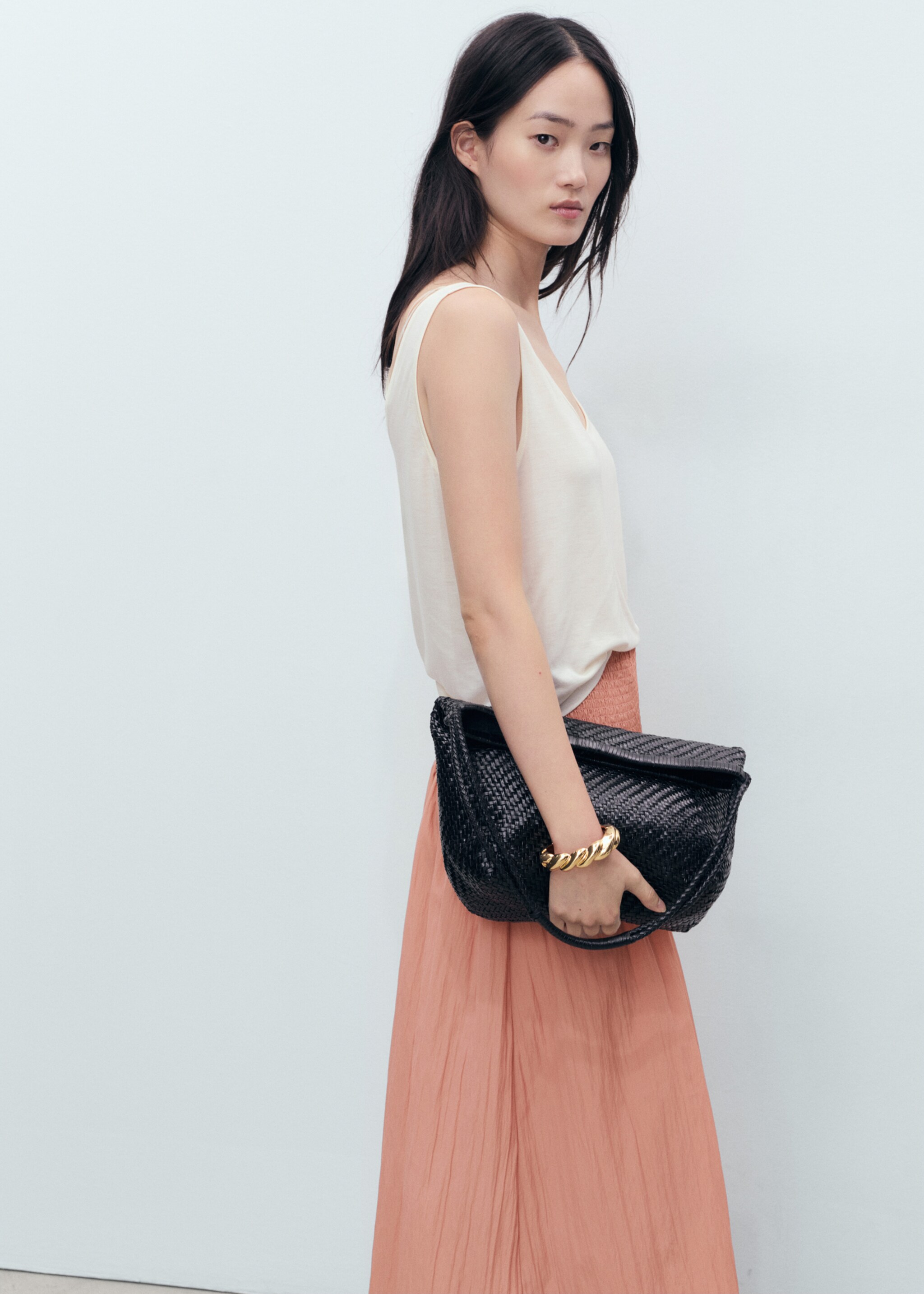 Gathered midi-skirt with panels - Details of the article 1, Pastel Pink. Ref: 87086344-00.