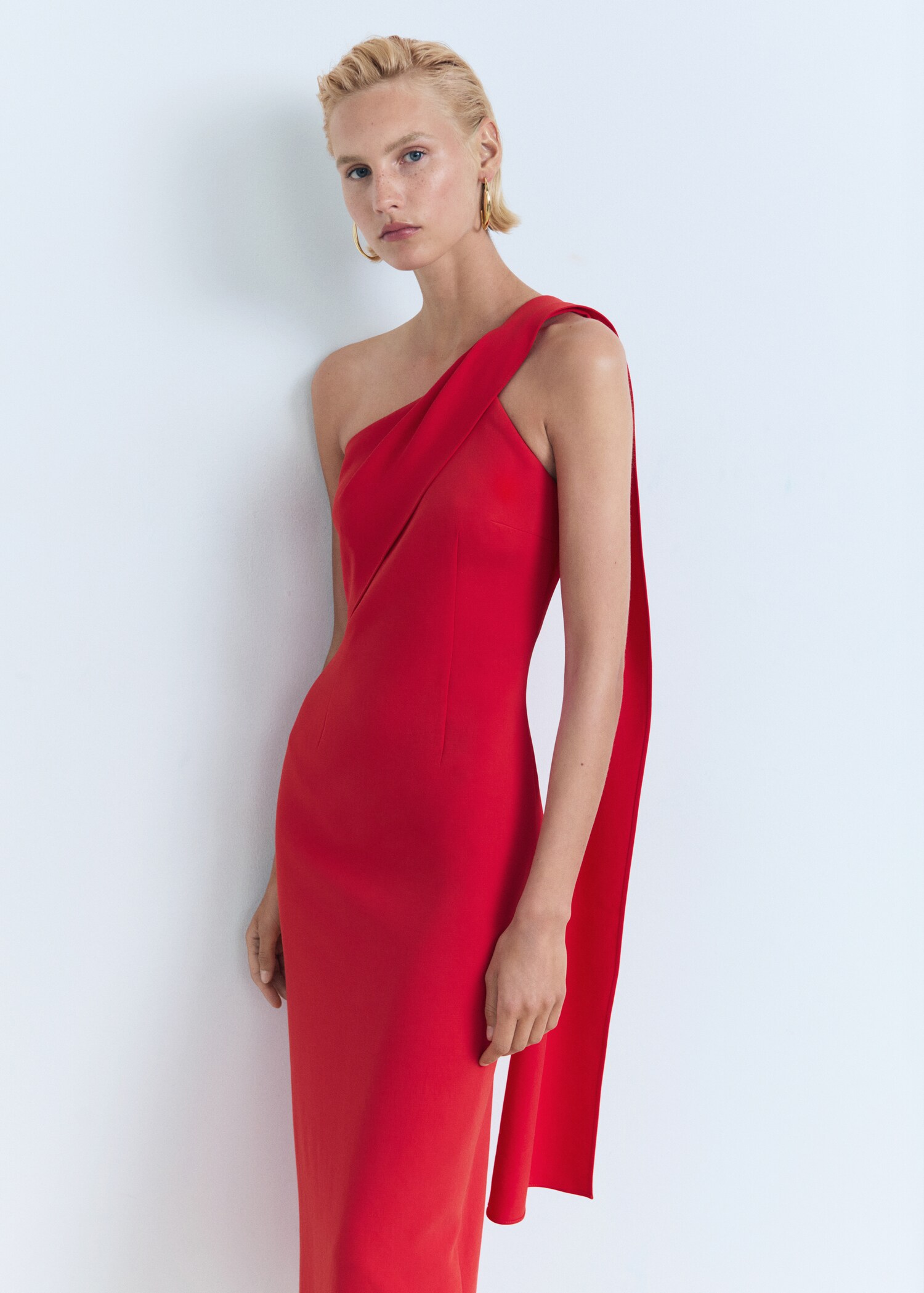 Vestit asimètric coll llaçada - Pla mig