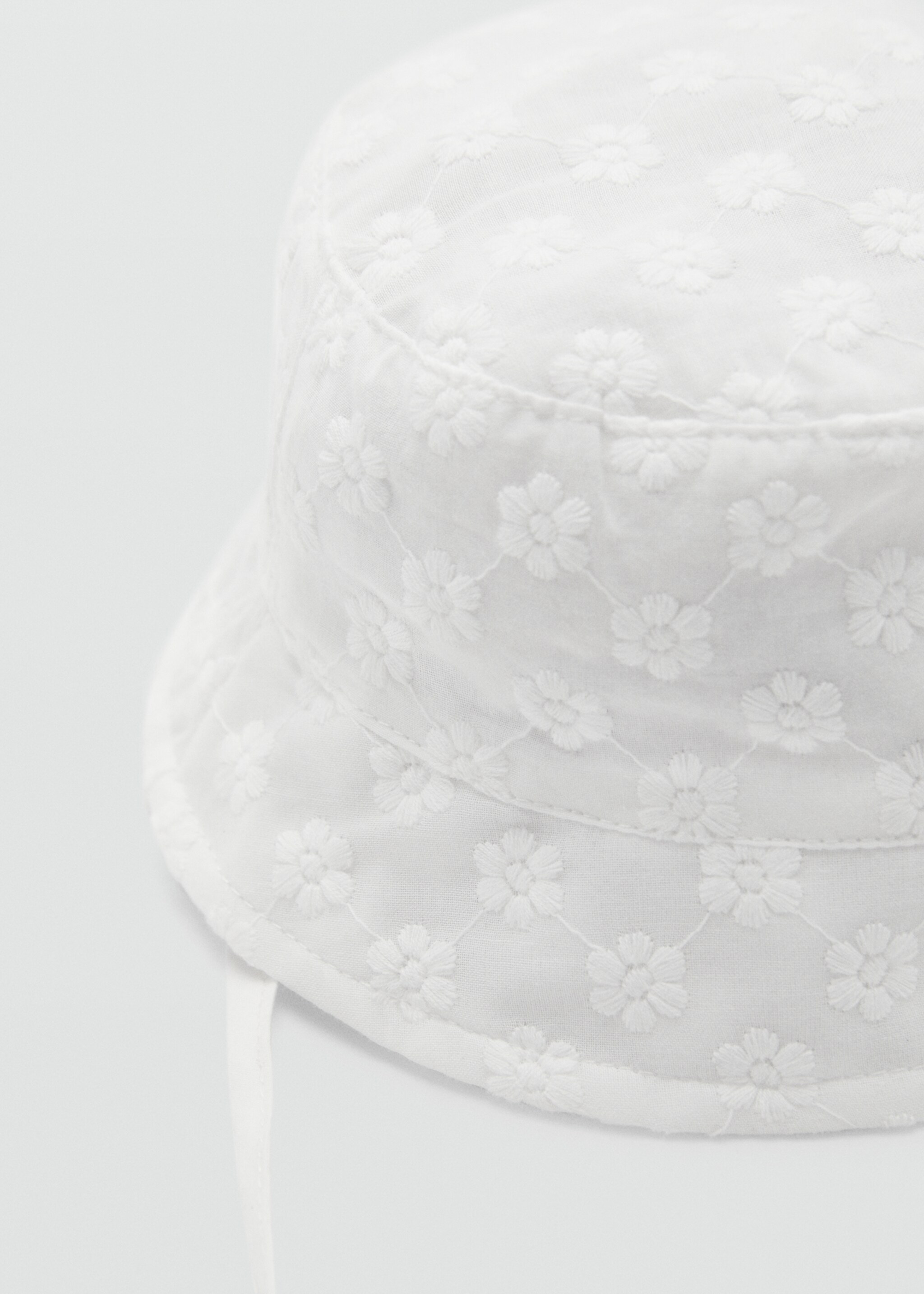 Broderad bucketmössa - Bild av mittparti, Vit. Ref: 87086721-00.