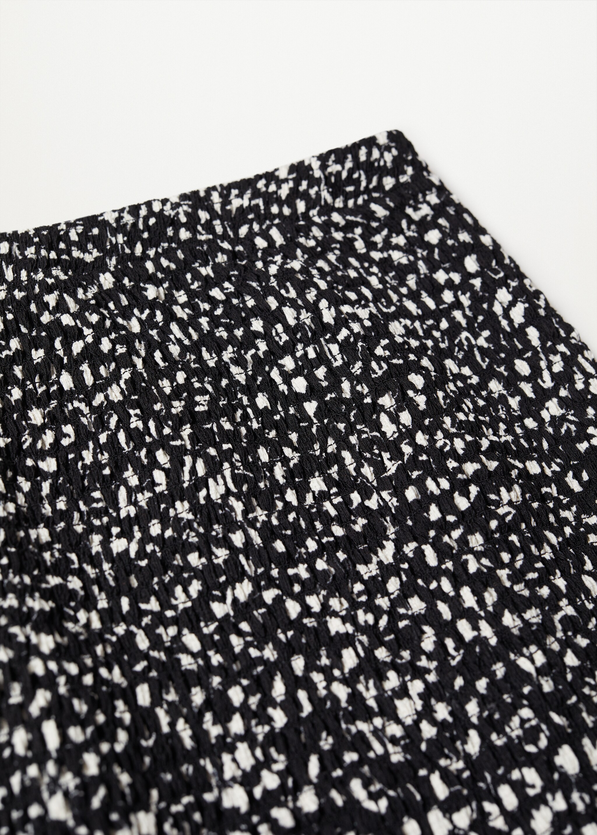 Short pleated skirt - Details of the article 8