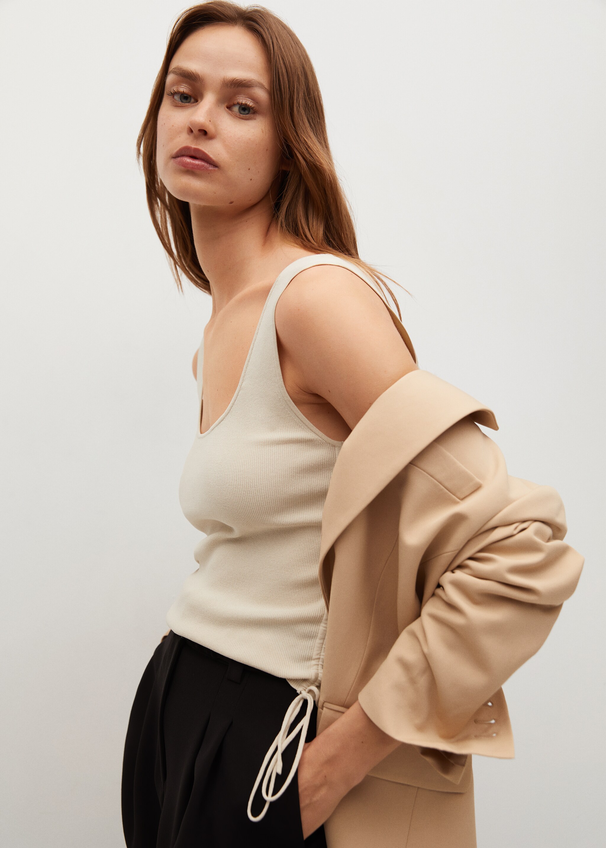 Adjustable cord top - Details of the article 3