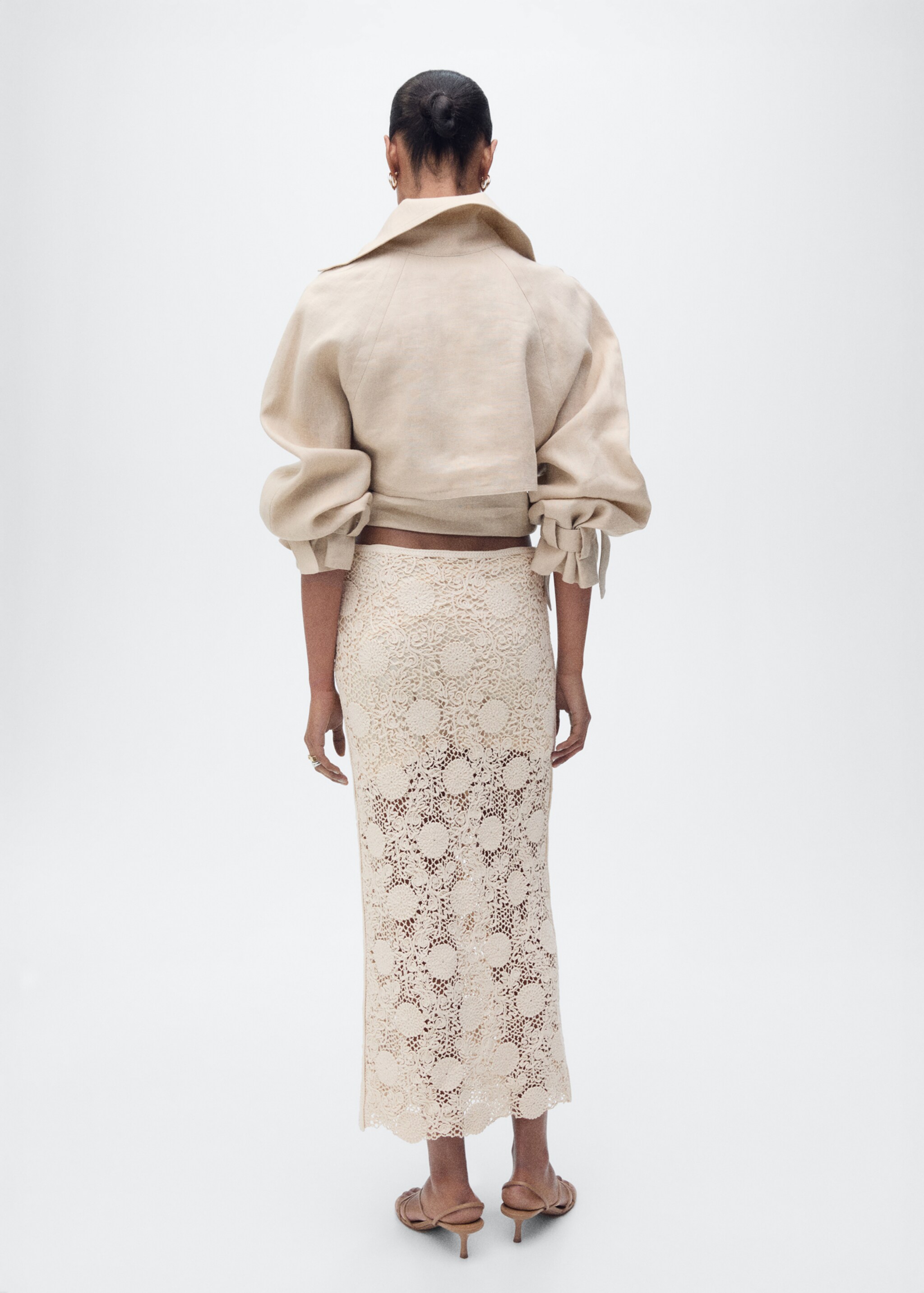 Long crochet floral skirt - Reverse of the article, Ecru. Ref: 87087172-00.