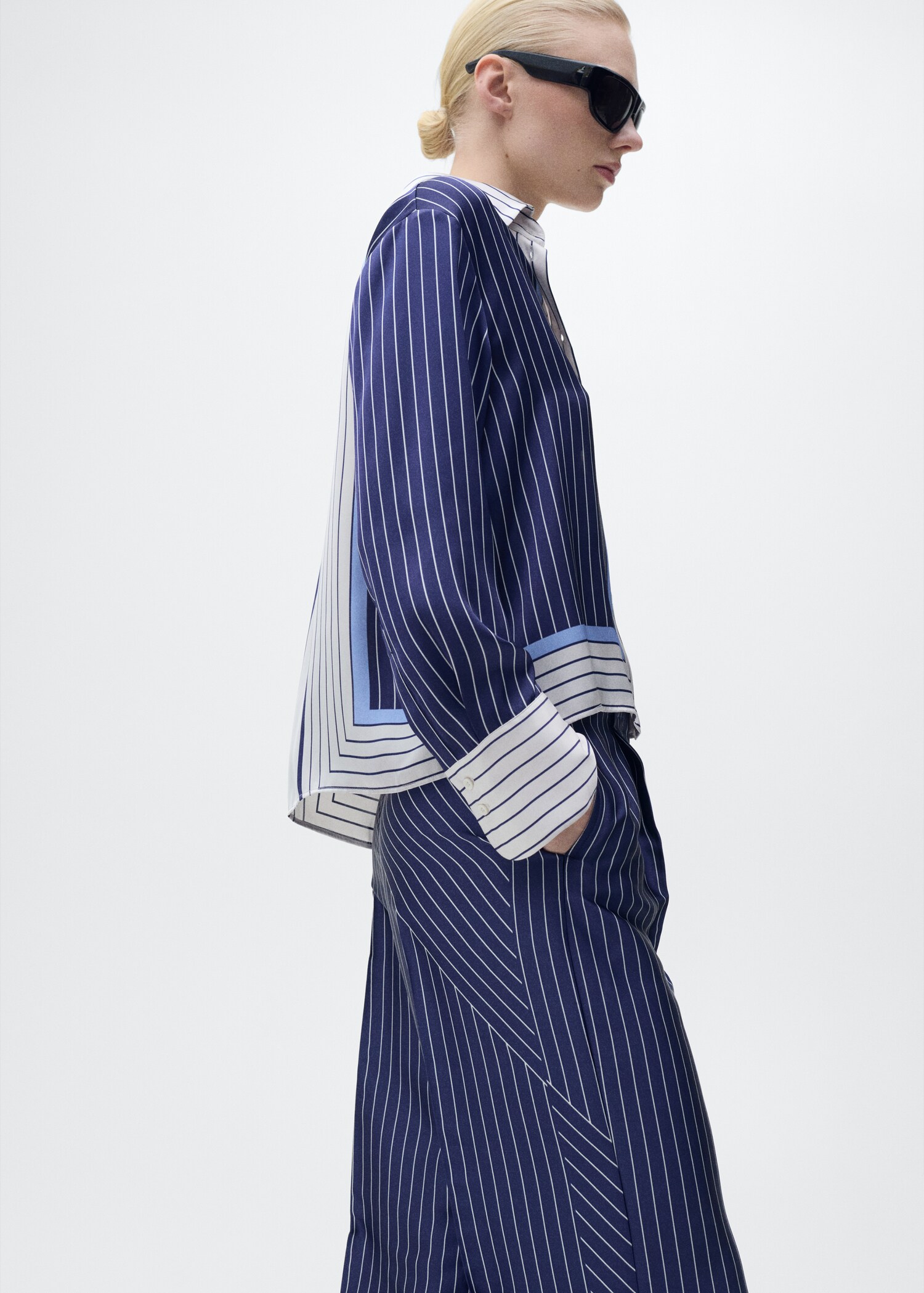 Satin trousers with combined stripes - Details of the article 1