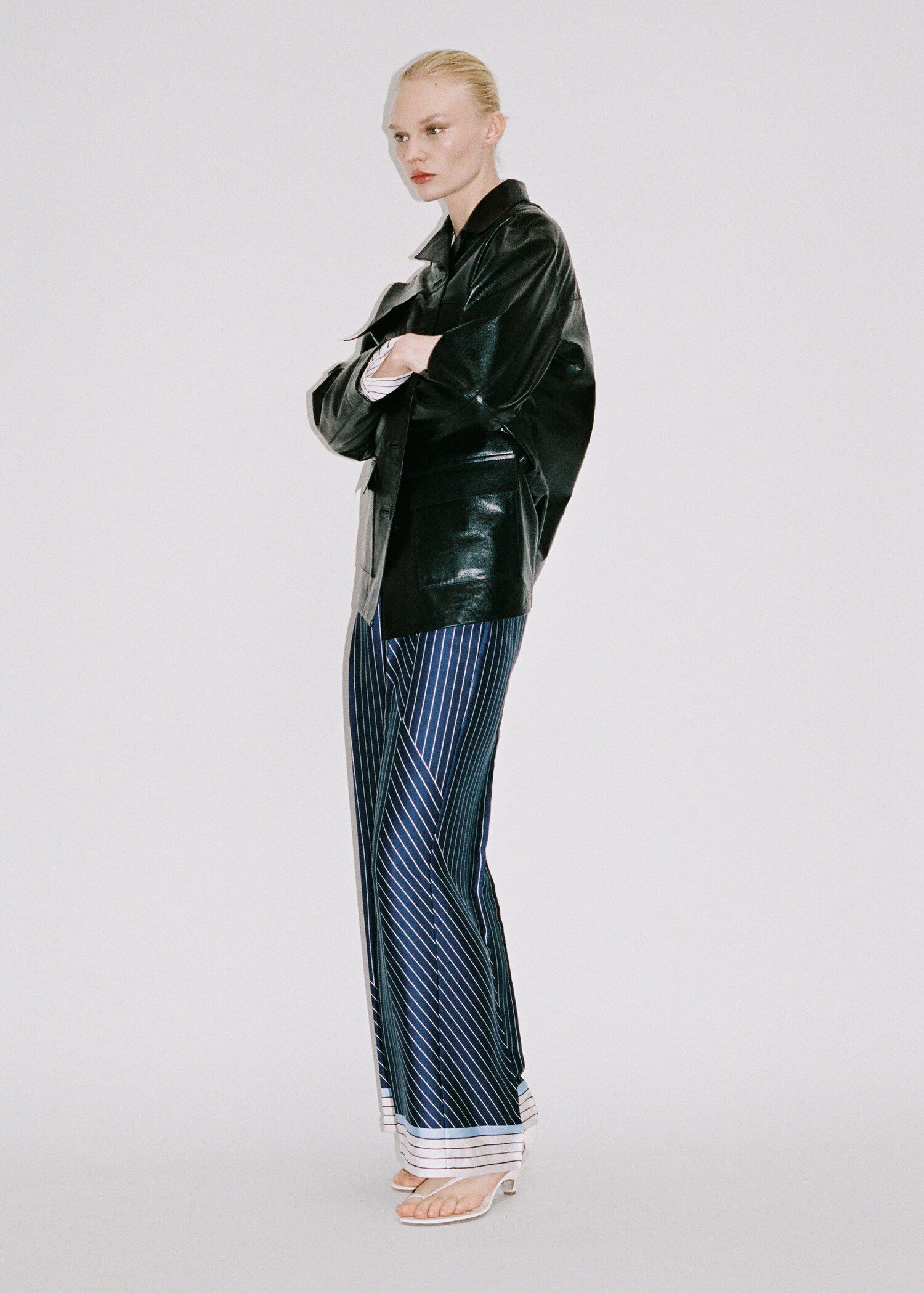 Satin trousers with combined stripes - Details of the article 7