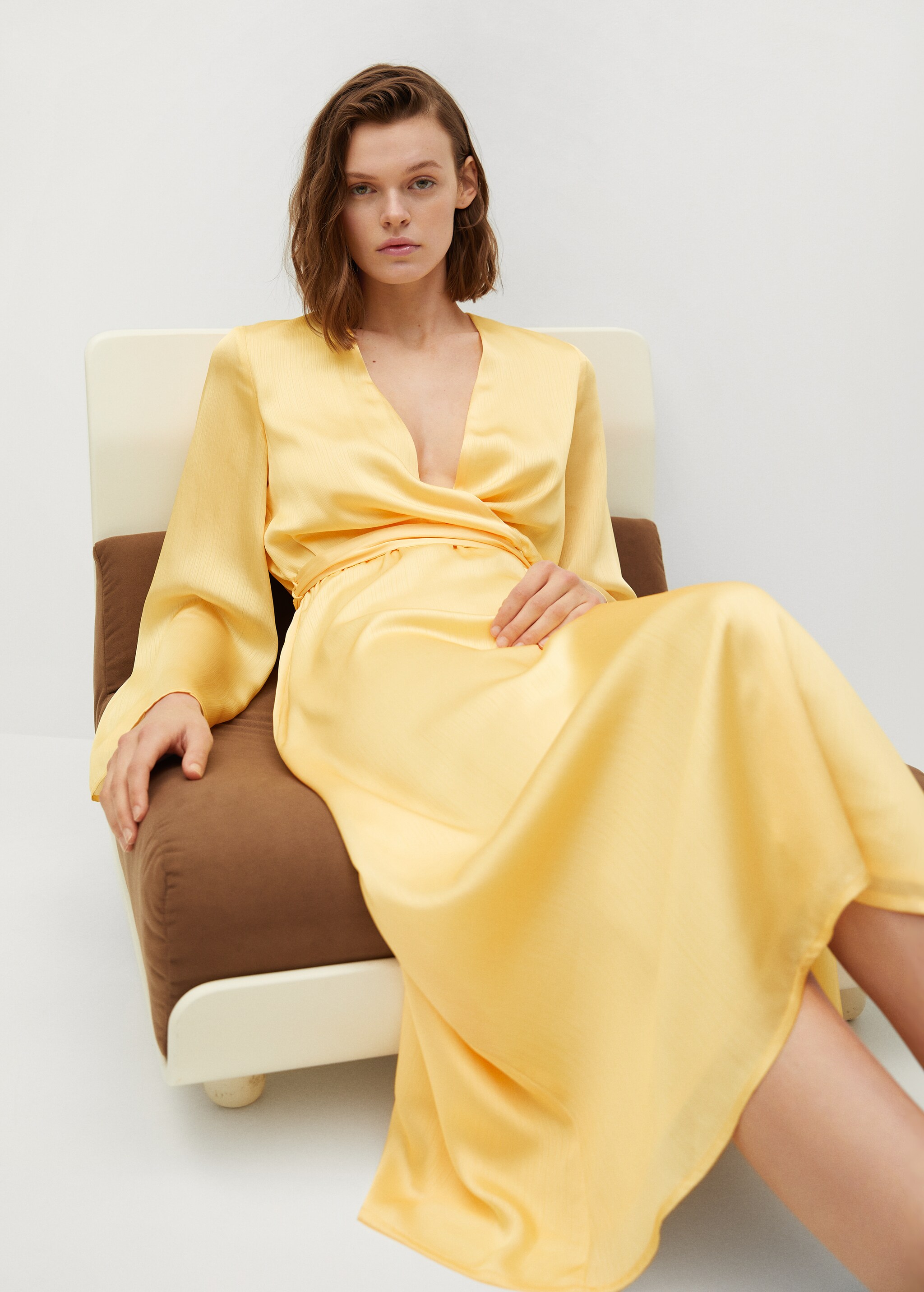 Vestido satinado cruzado - Detalle del artículo 3