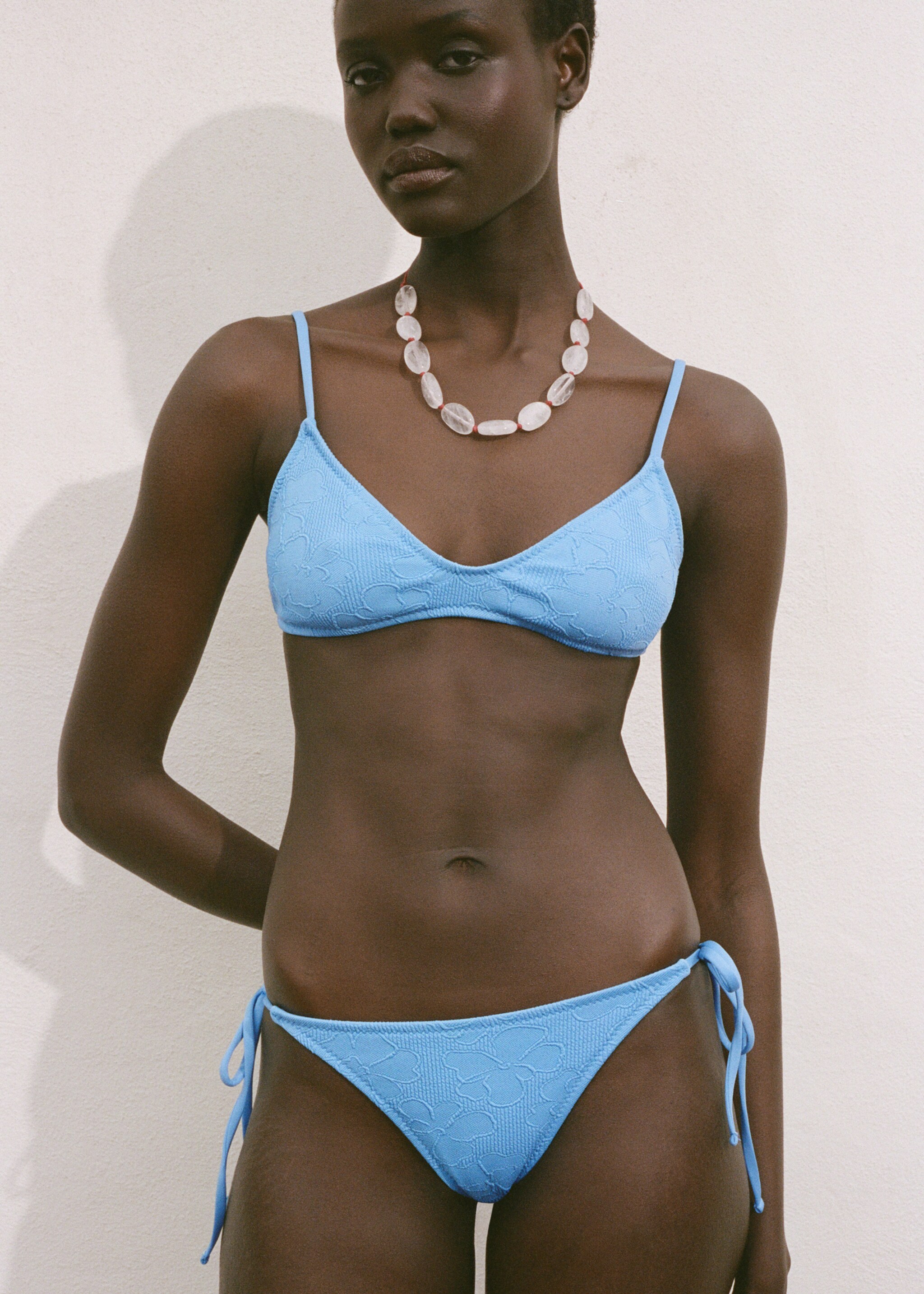 Floral-embroidered bikini bottoms - Medium plane, Sky Blue. Ref: 87087676-00.