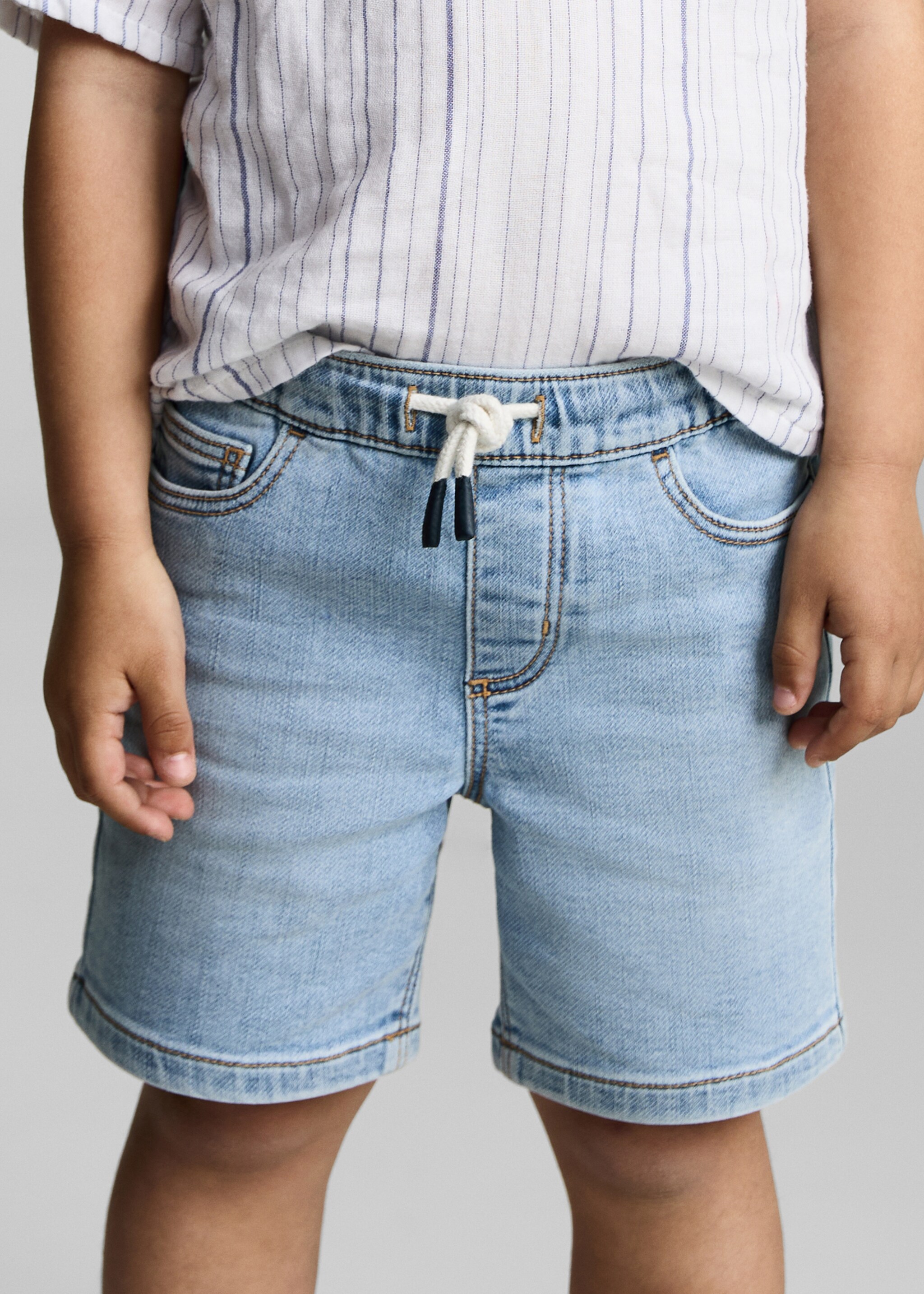 Bermudas denim cordón - Plano medio, Azul medio. Ref: 87087682-00.