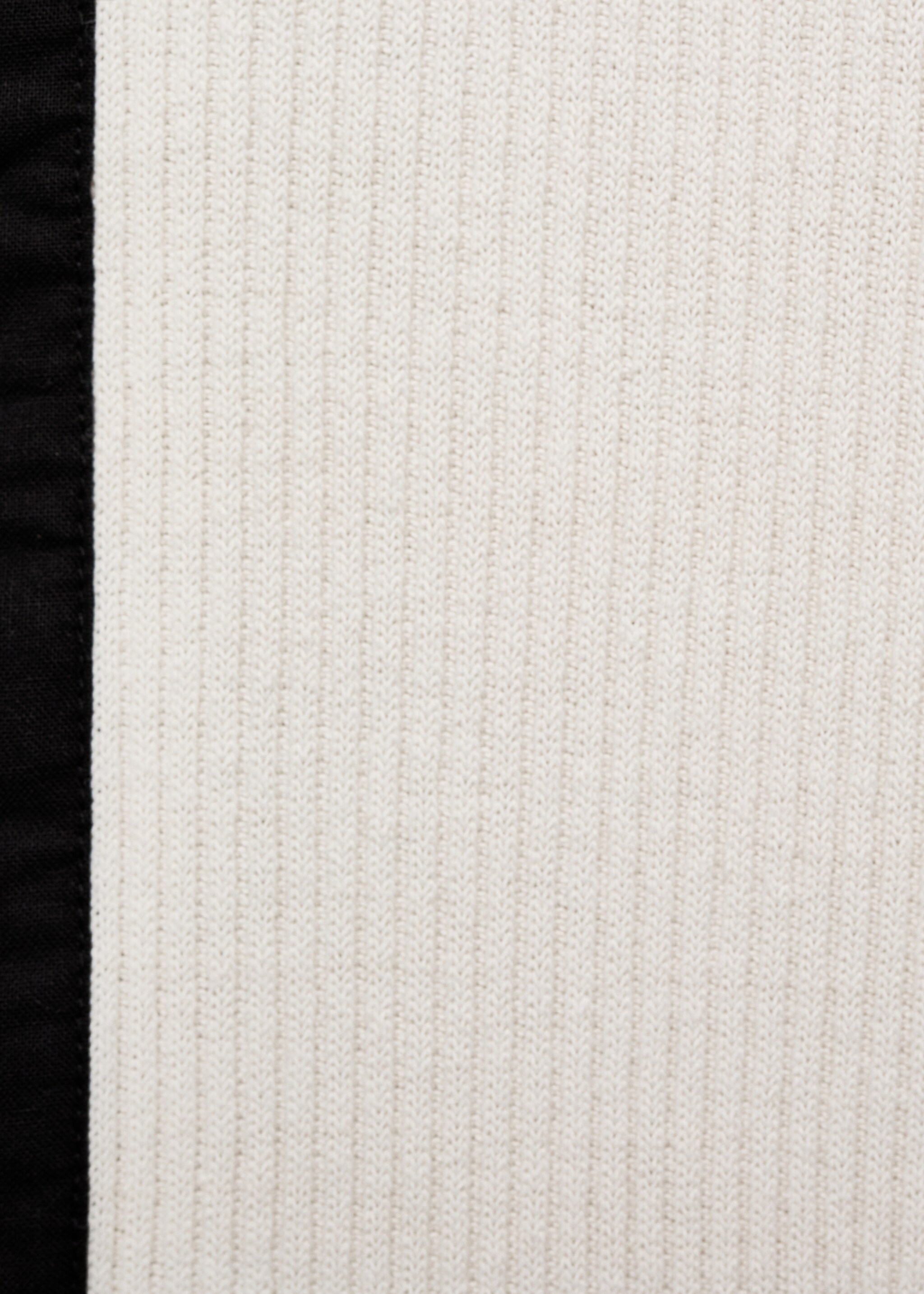 Cotton cardigan with contrasting closure - Details of the article 0, Ecru. Ref: 87087712-00.